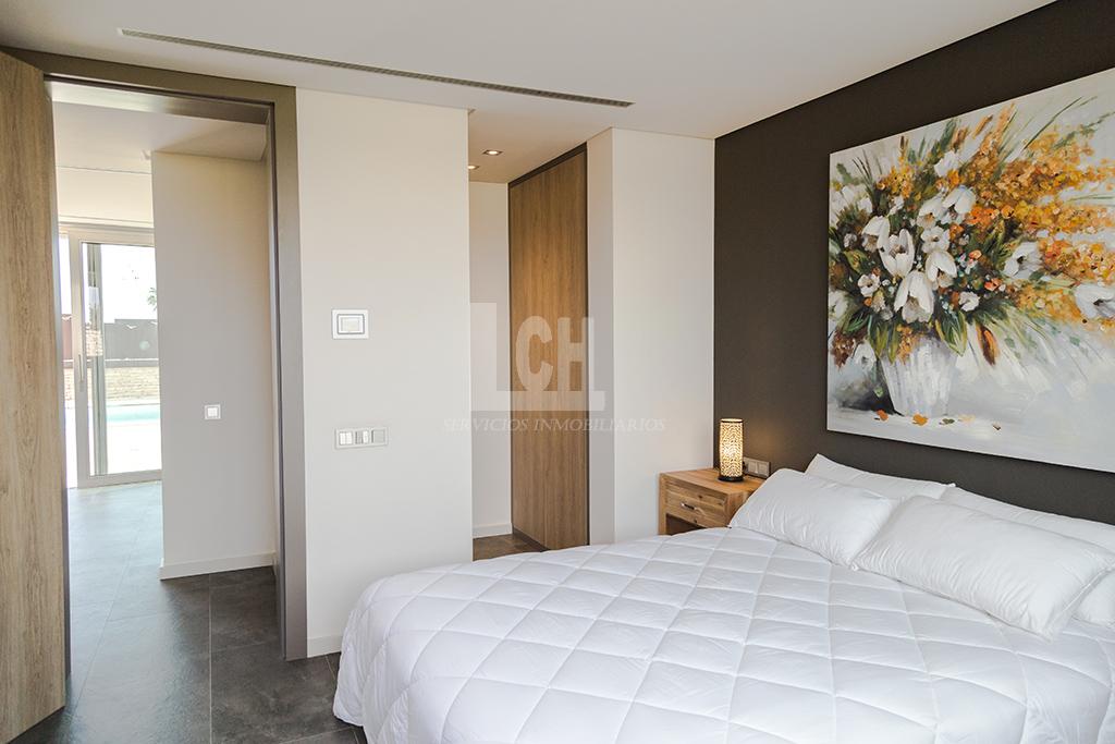 Venta de villa en Torre de la horadada
