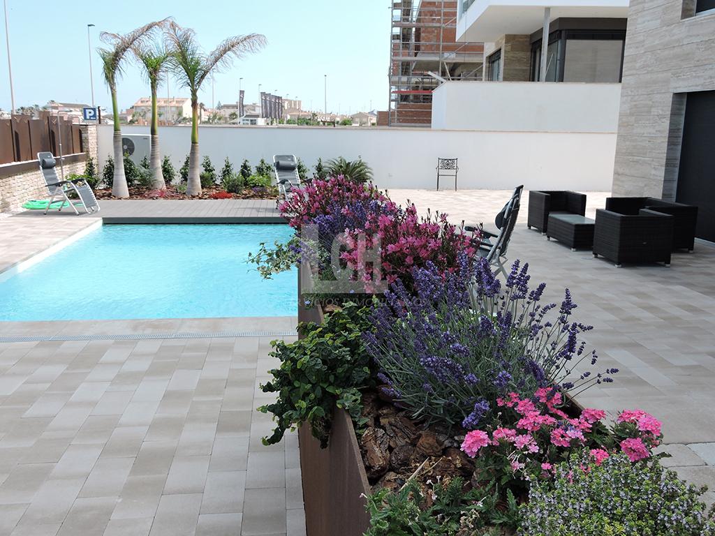 Venta de villa en Torre de la horadada