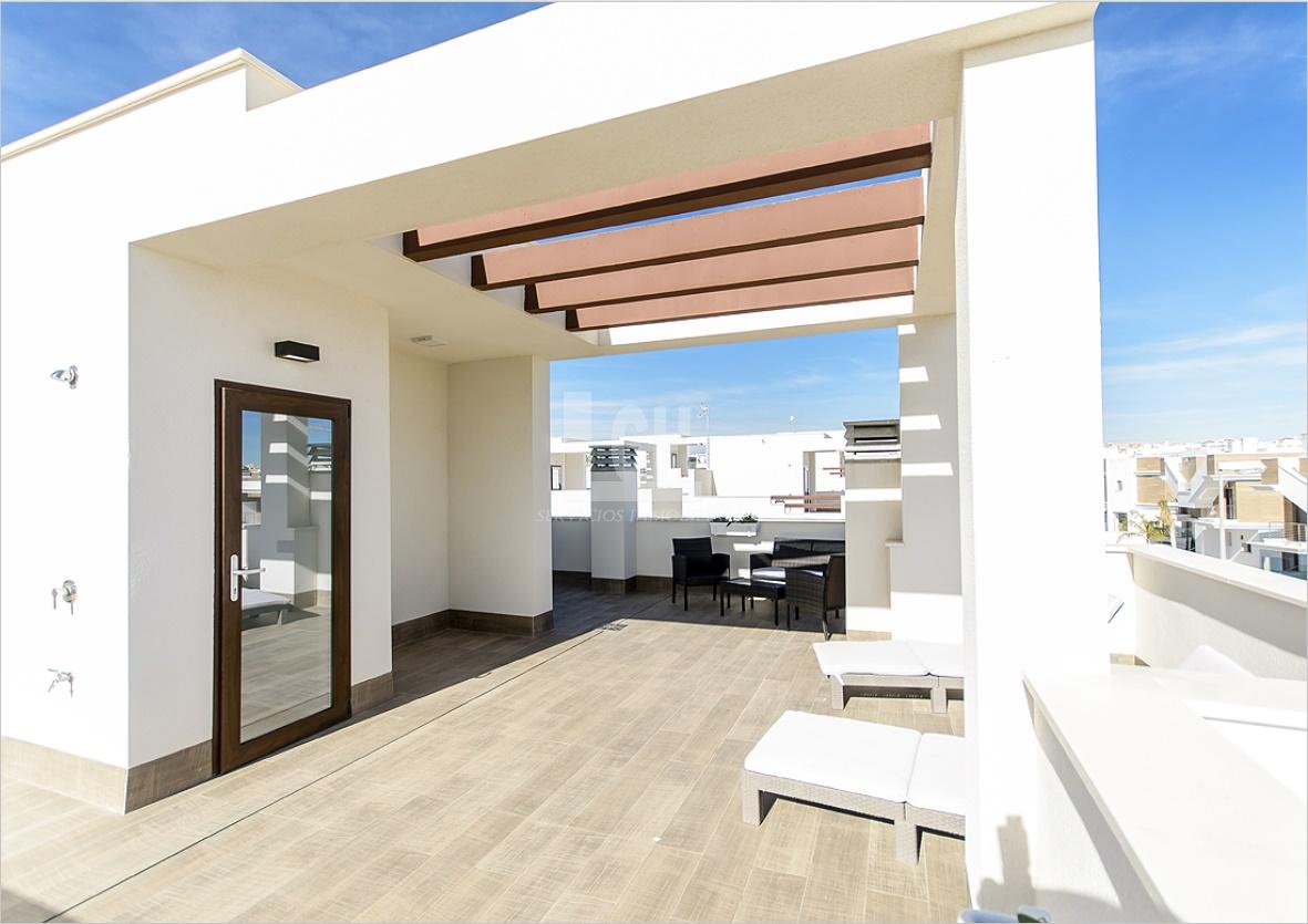 For sale of villa in Ciudad quesada