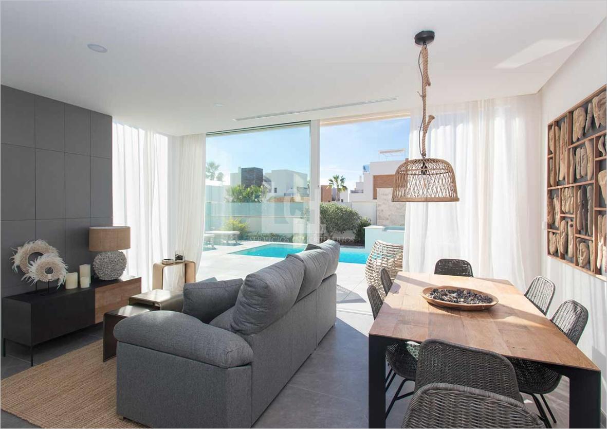 For sale of villa in Aguas nuevas