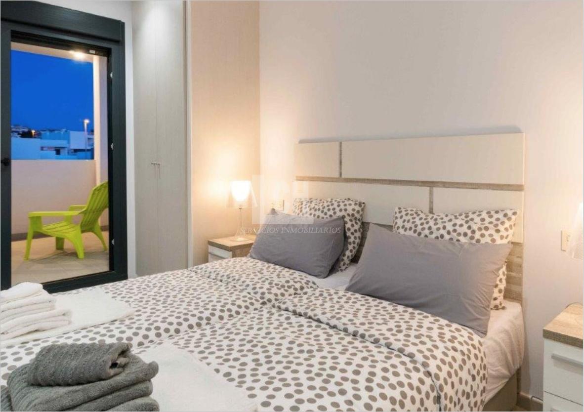 Venta de villa en Benijófar