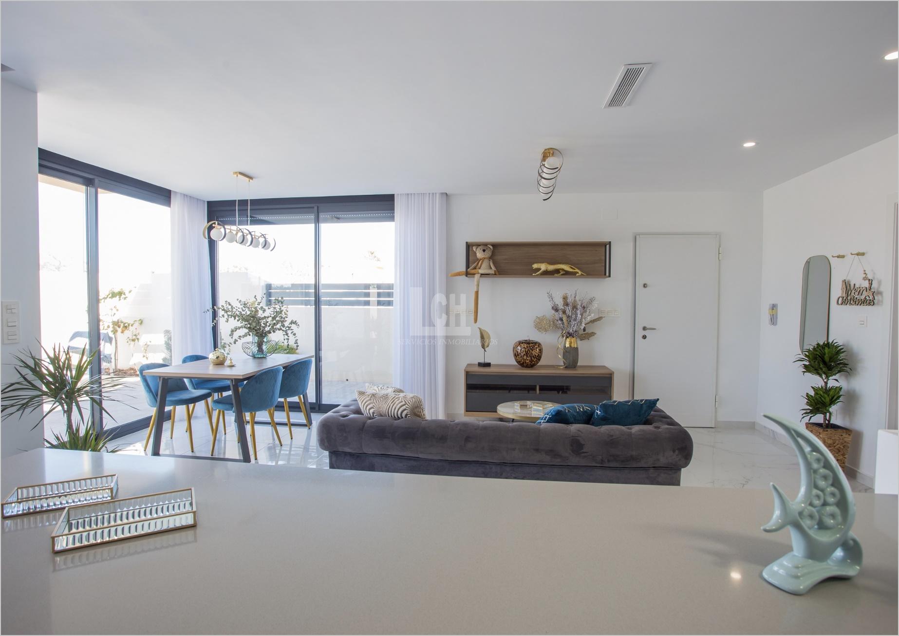 Venta de villa en Los montesinos