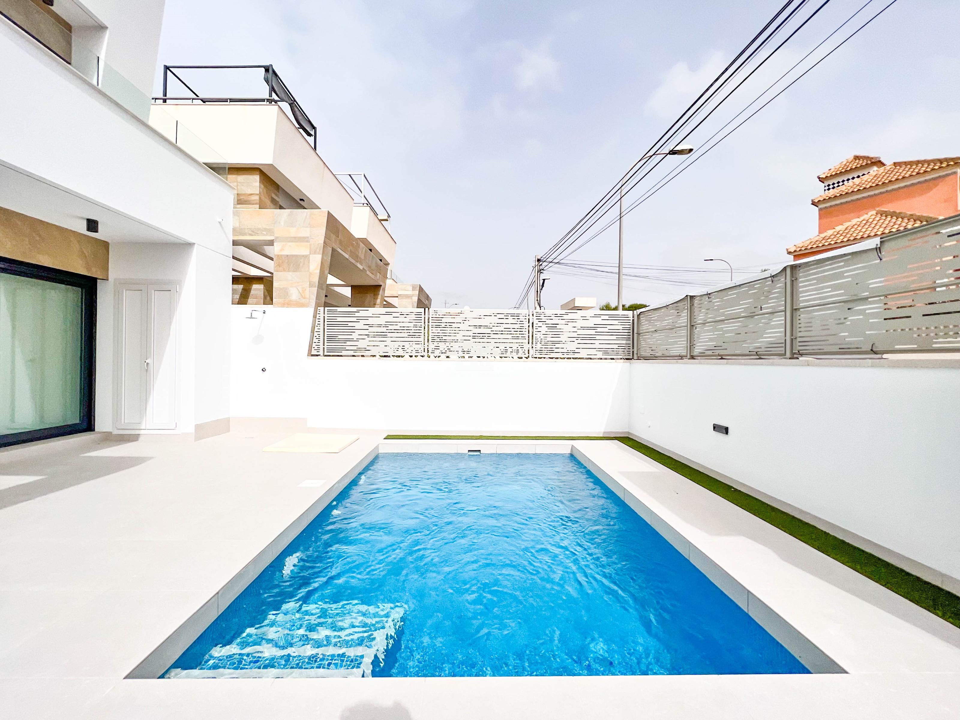 Venta de villa en Villamartín