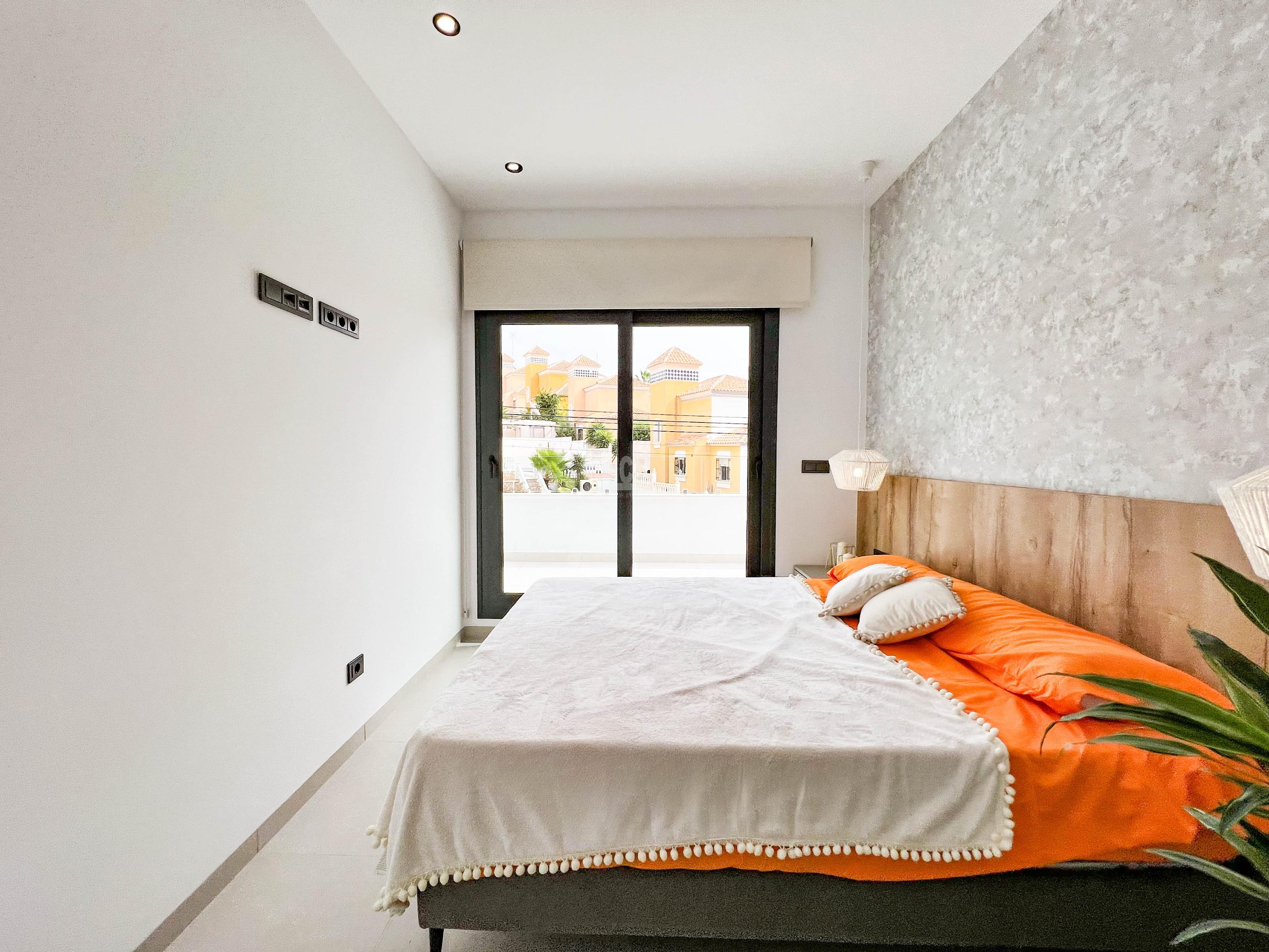 Venta de villa en Villamartín