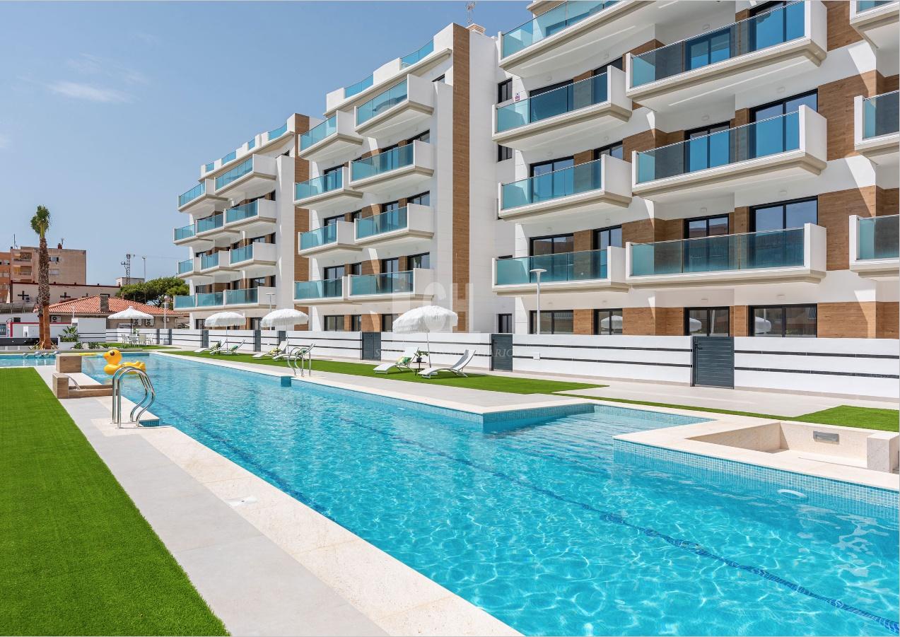 For sale of apartment in Guardamar del segura