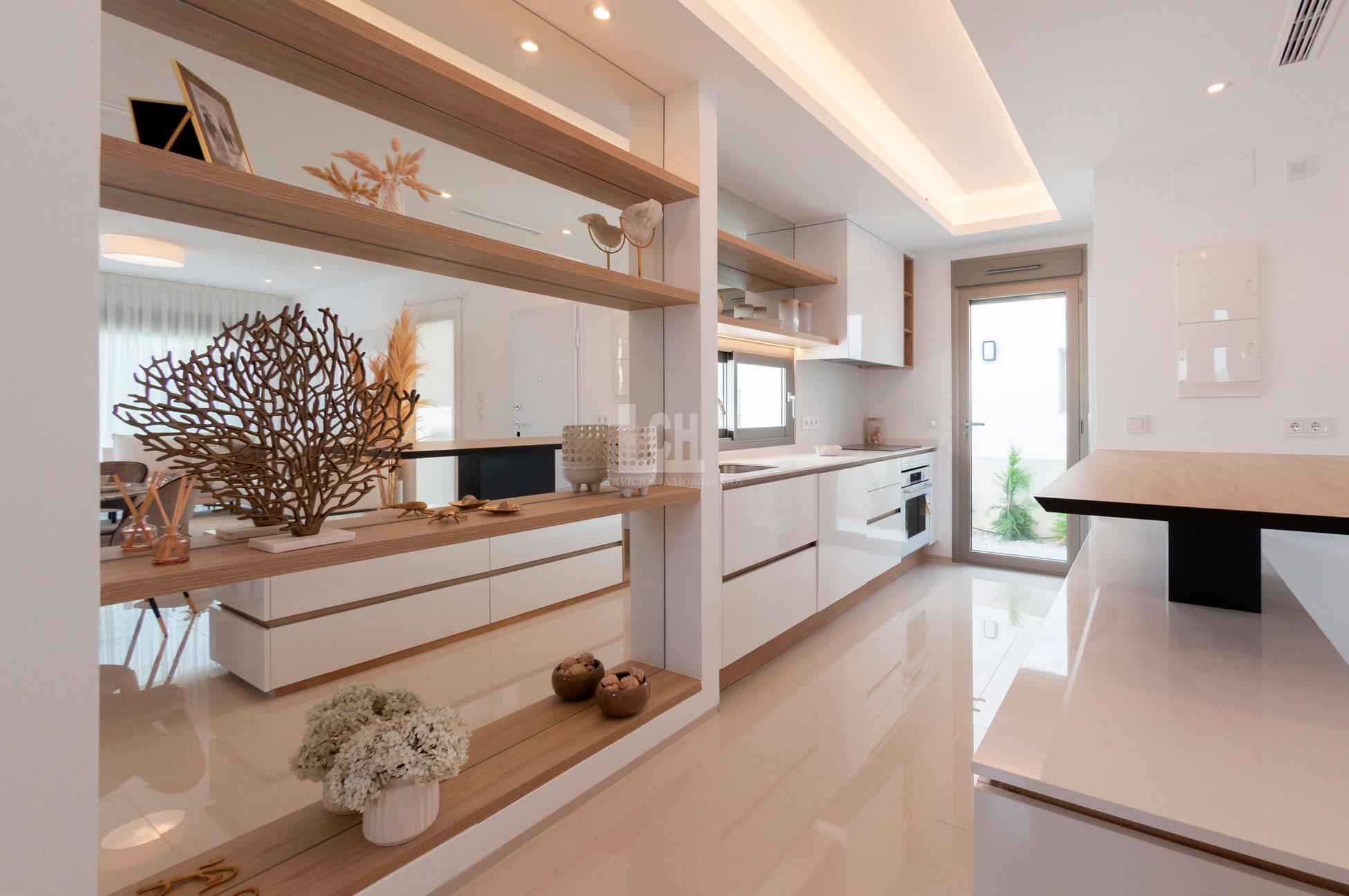 Venta de villa en Los alcázares