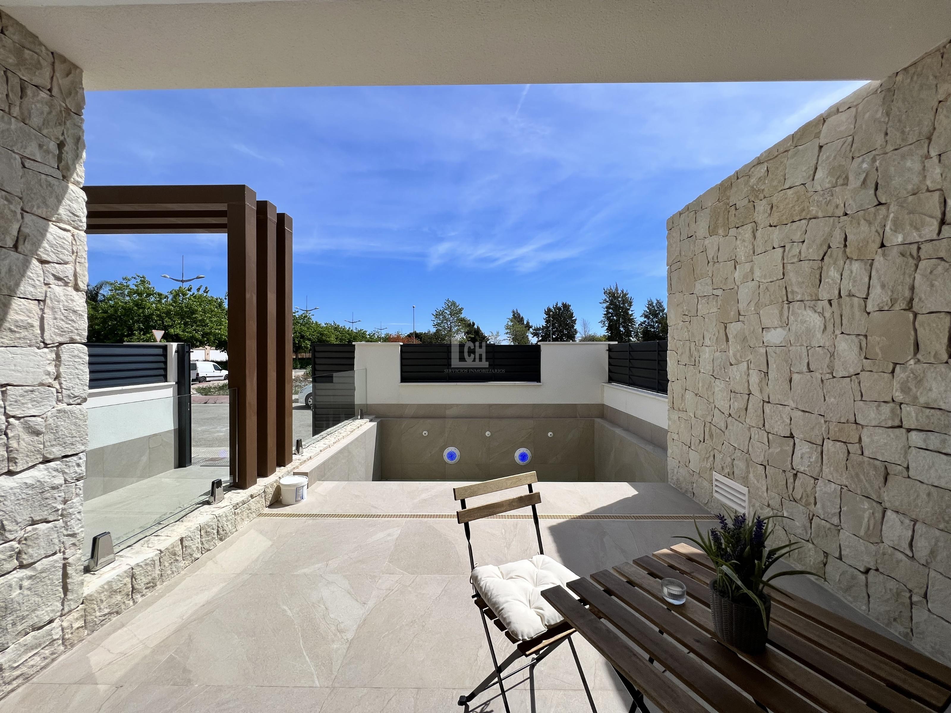 Venta de villa en Dolores