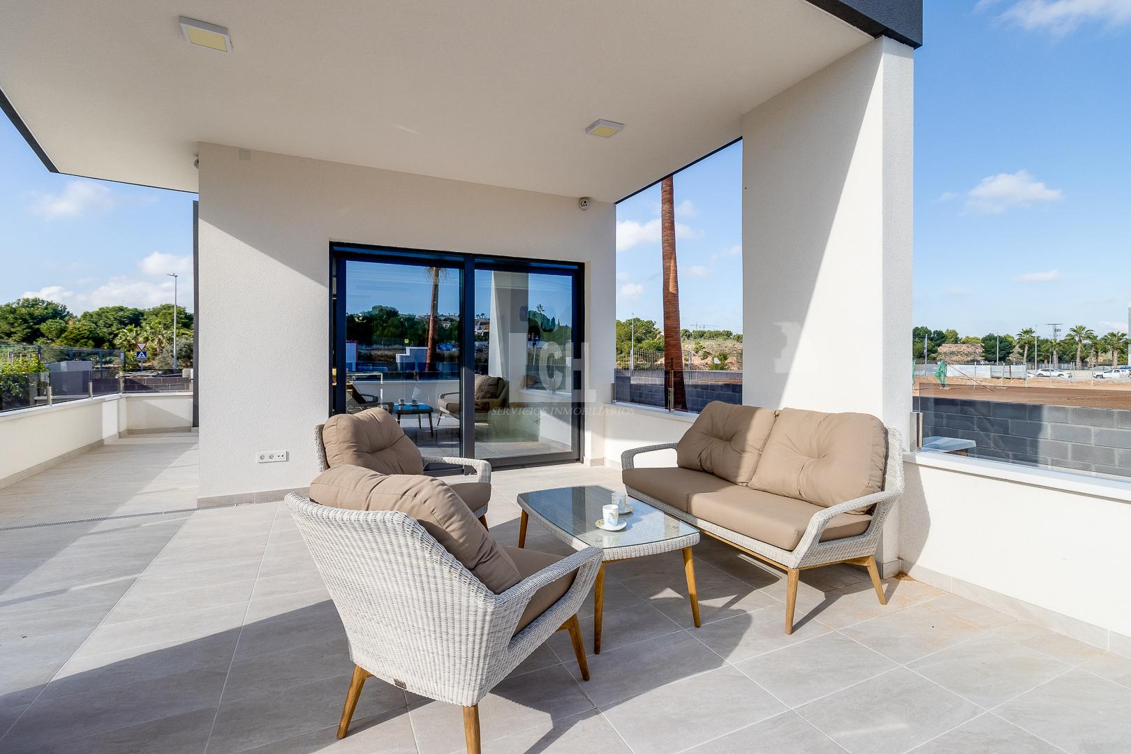 For sale of apartment in Los balcones y los altos