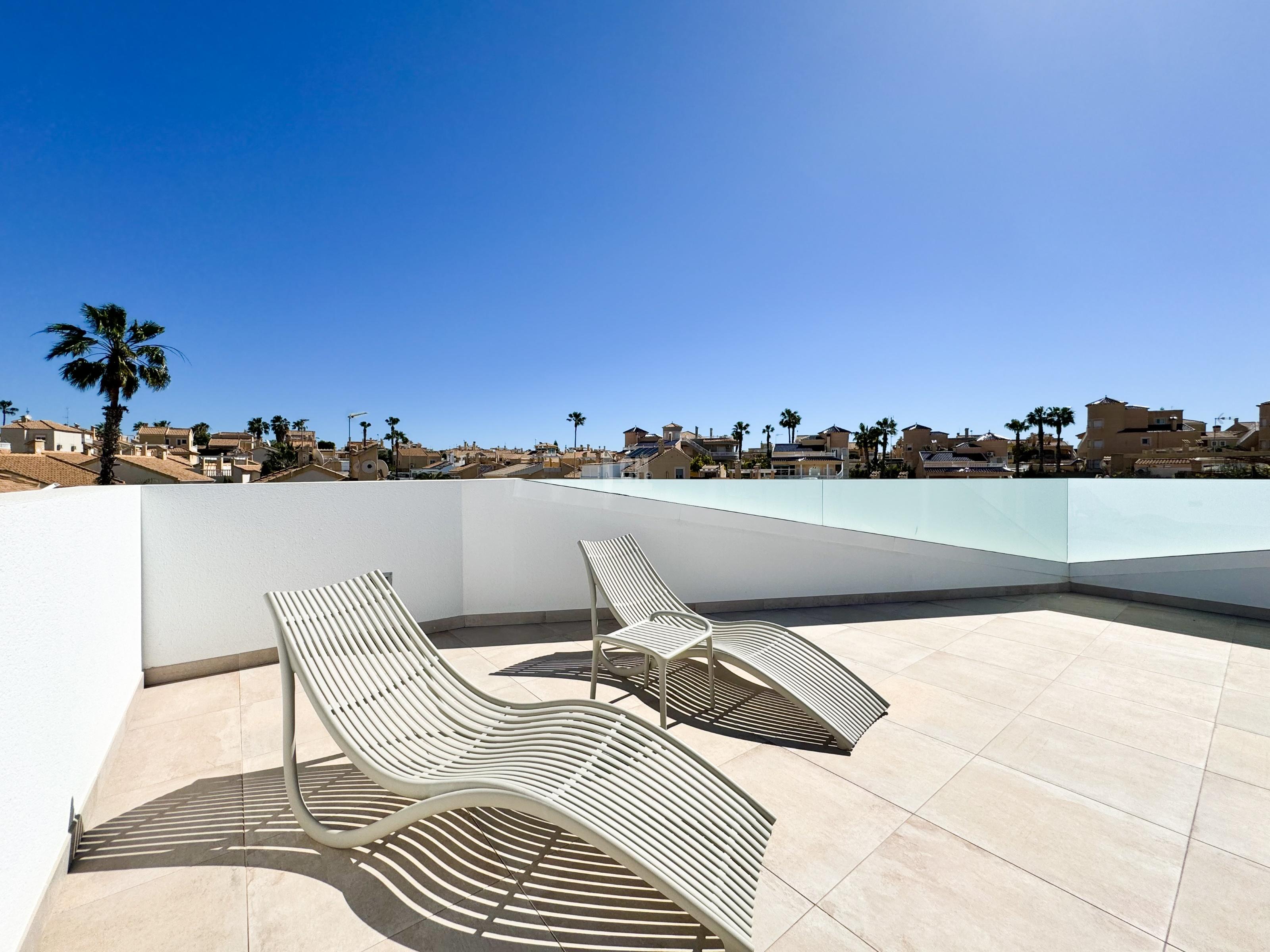 For sale of villa in Los almendros