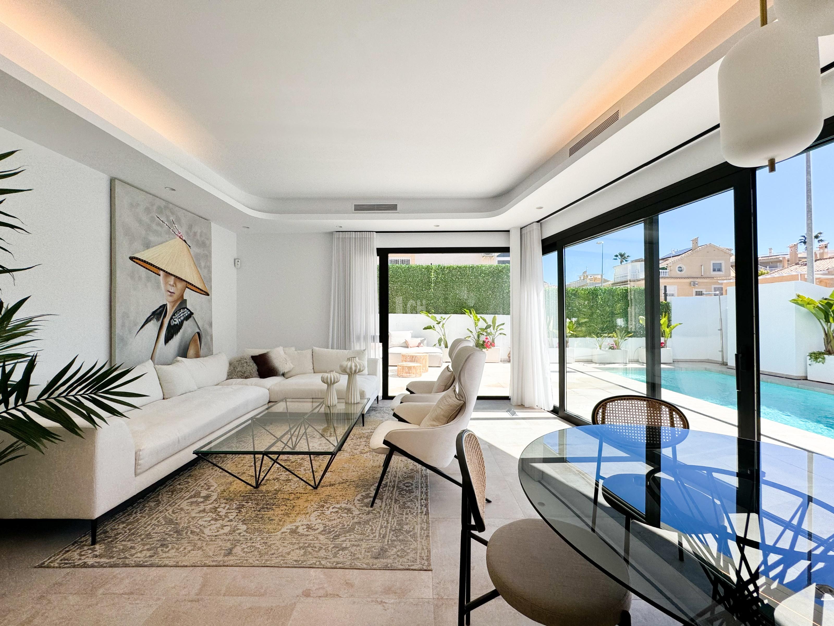 For sale of villa in Los almendros