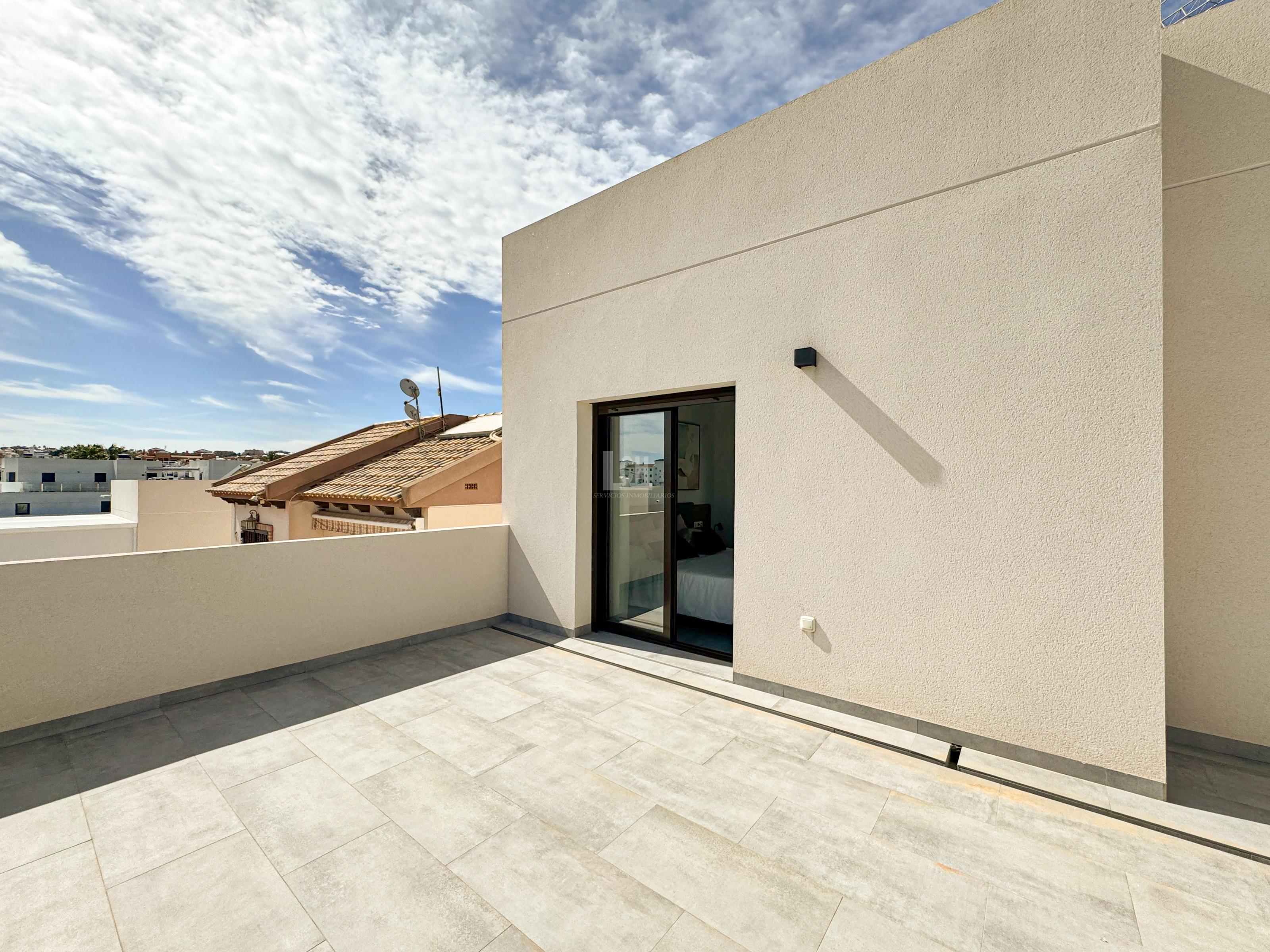 Venta de villa en Orihuela