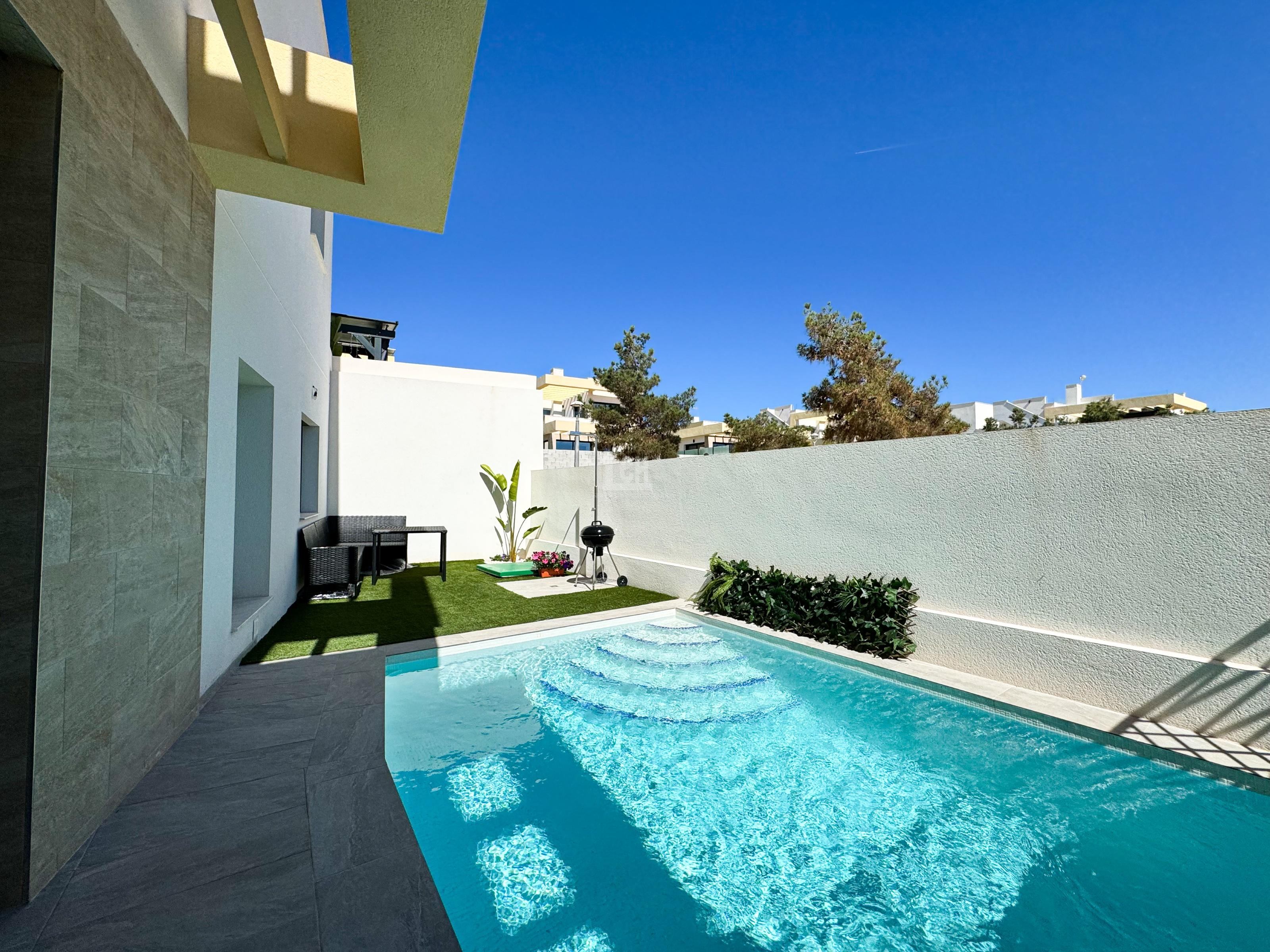 For sale of villa in La herrada