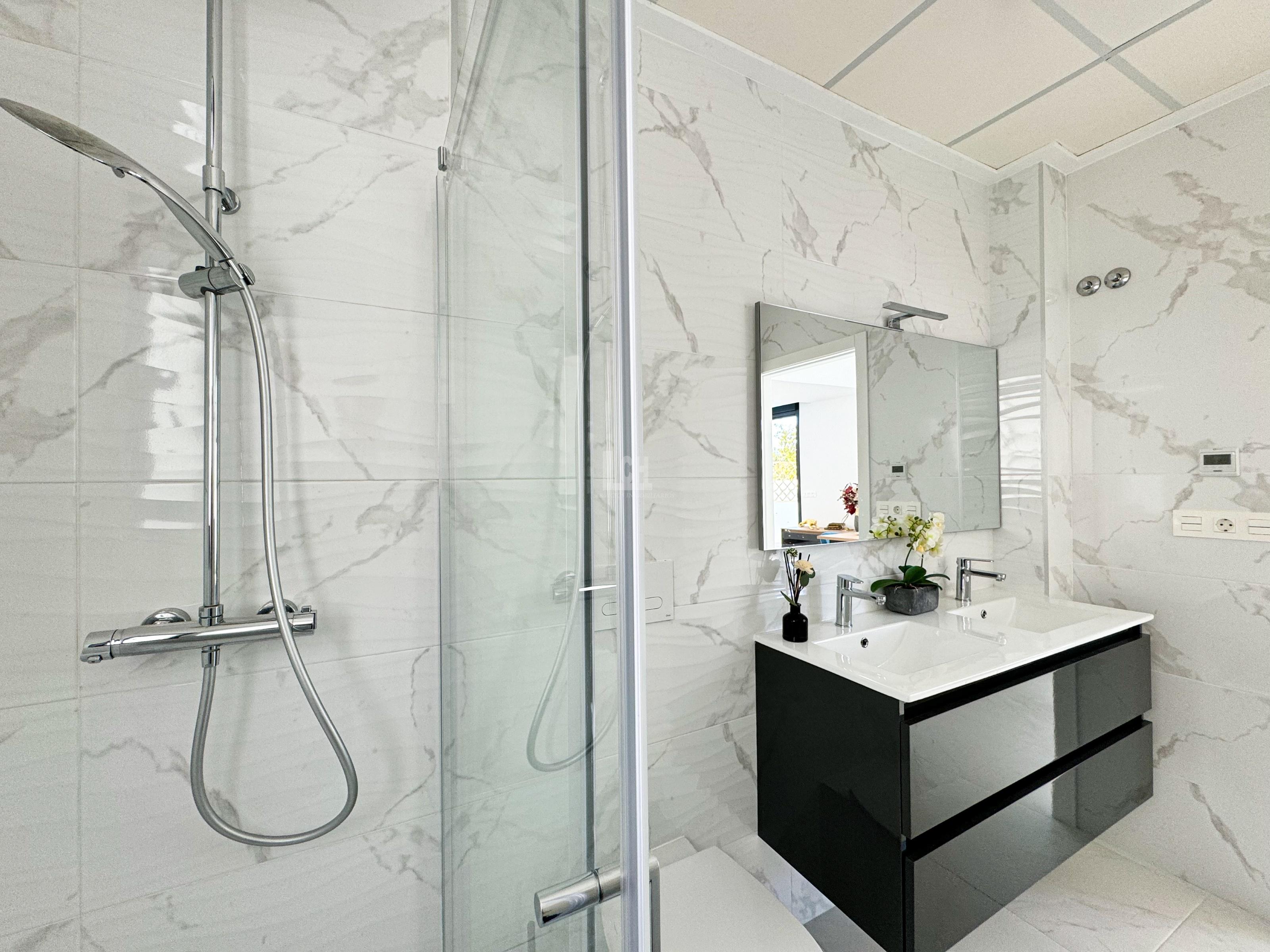 For sale of villa in La herrada