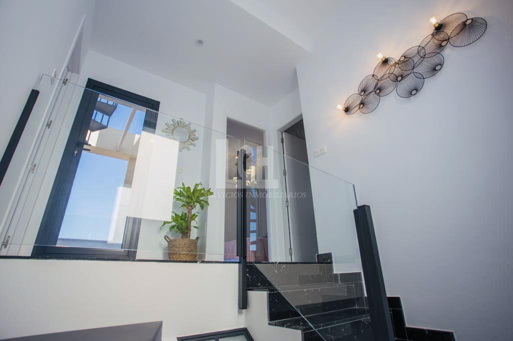 For sale of villa in La herrada