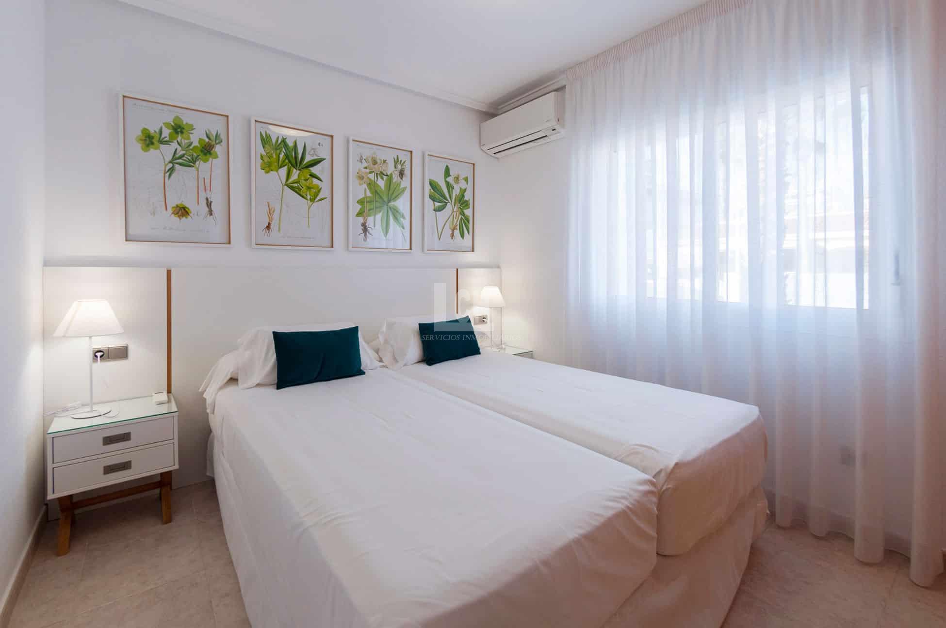 For sale of villa in Benijófar