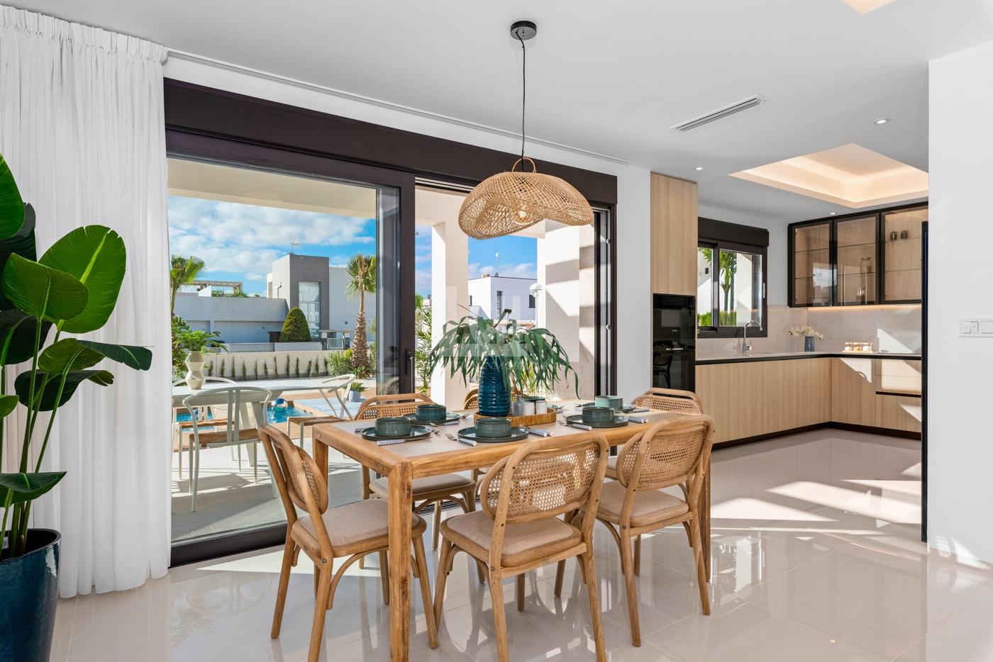 Venta de villa en Rojales