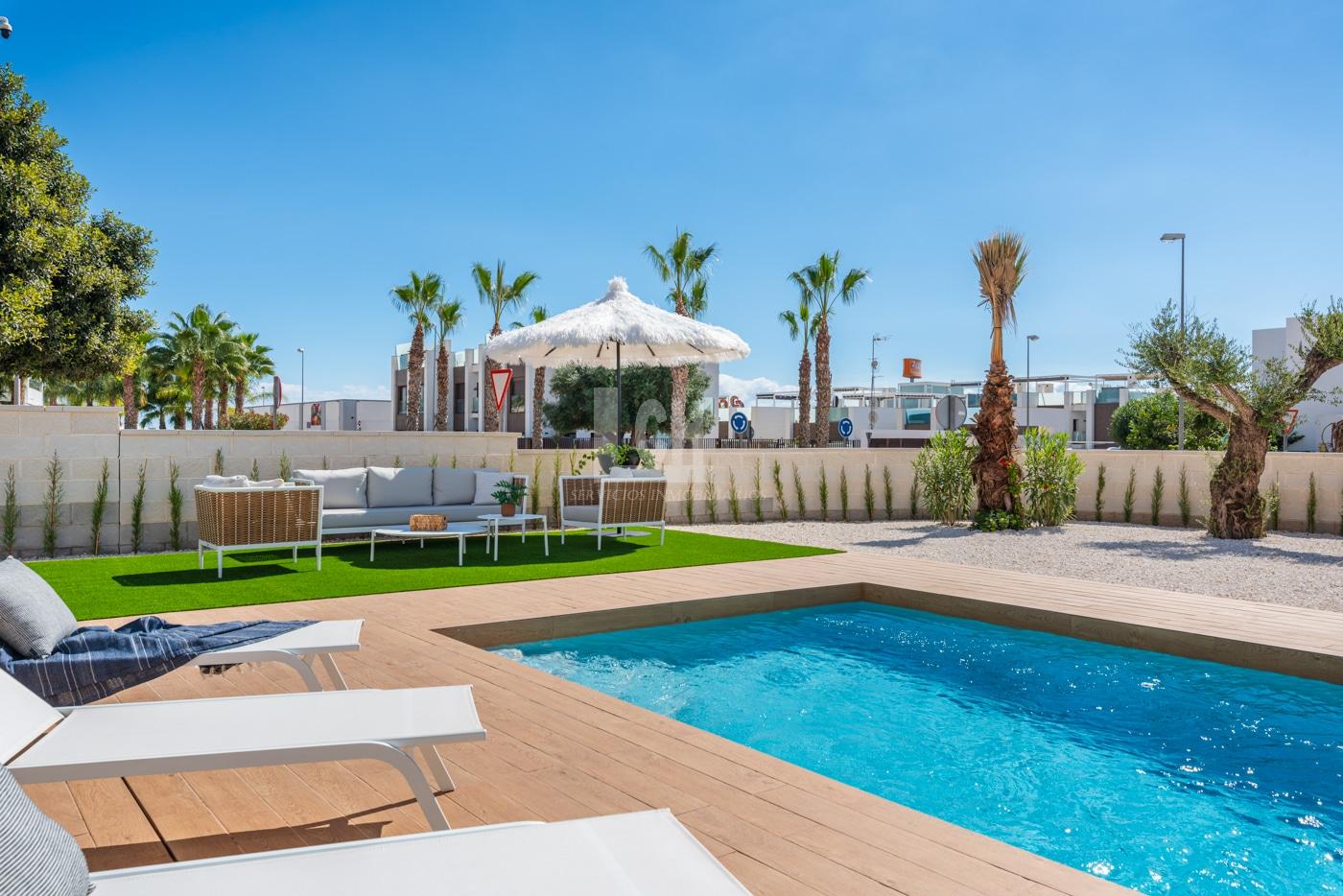 Venta de villa en Rojales