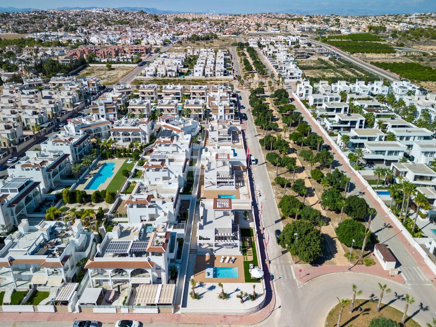 Venta de villa en Rojales