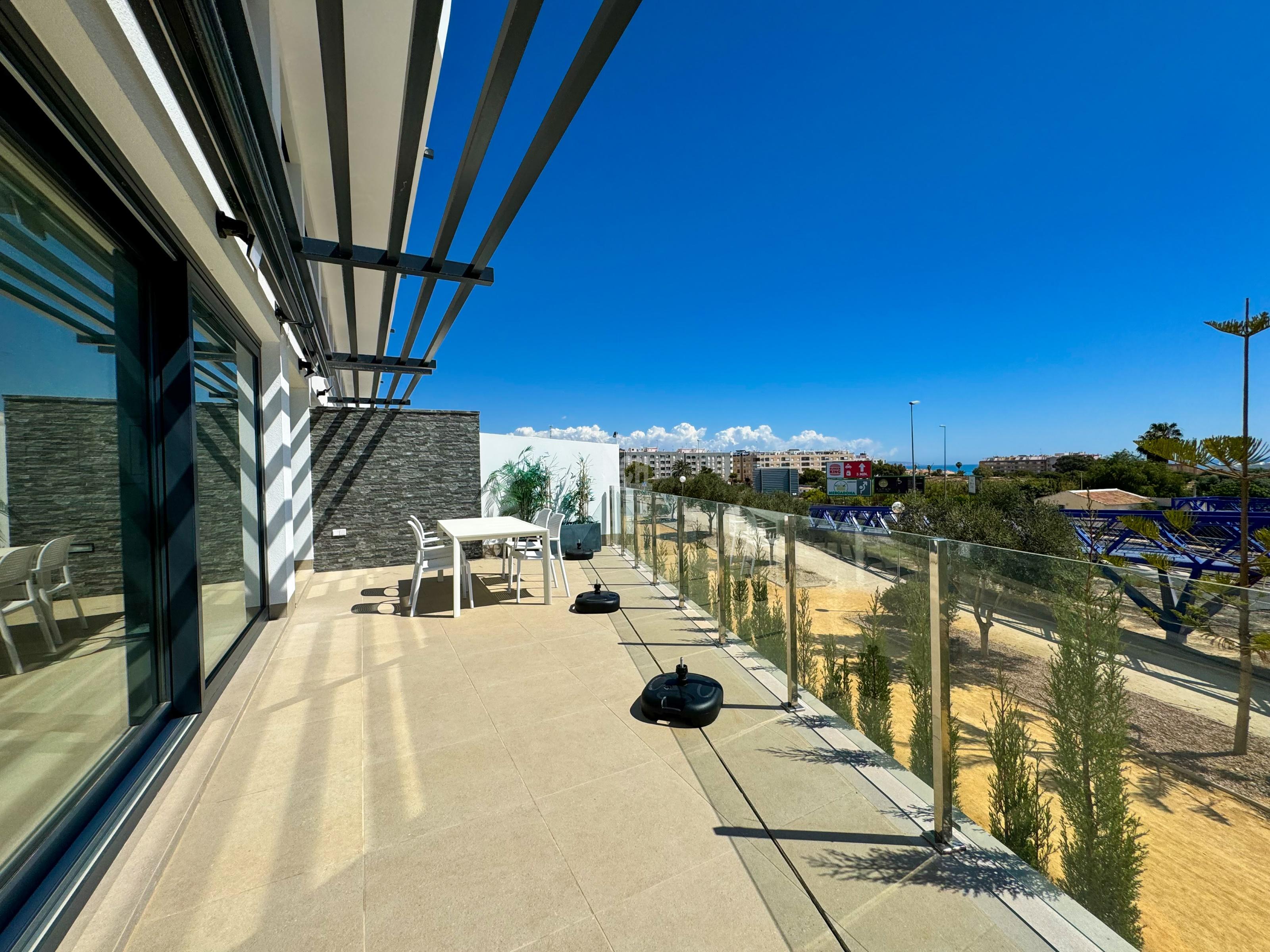 For sale of apartment in Guardamar del segura