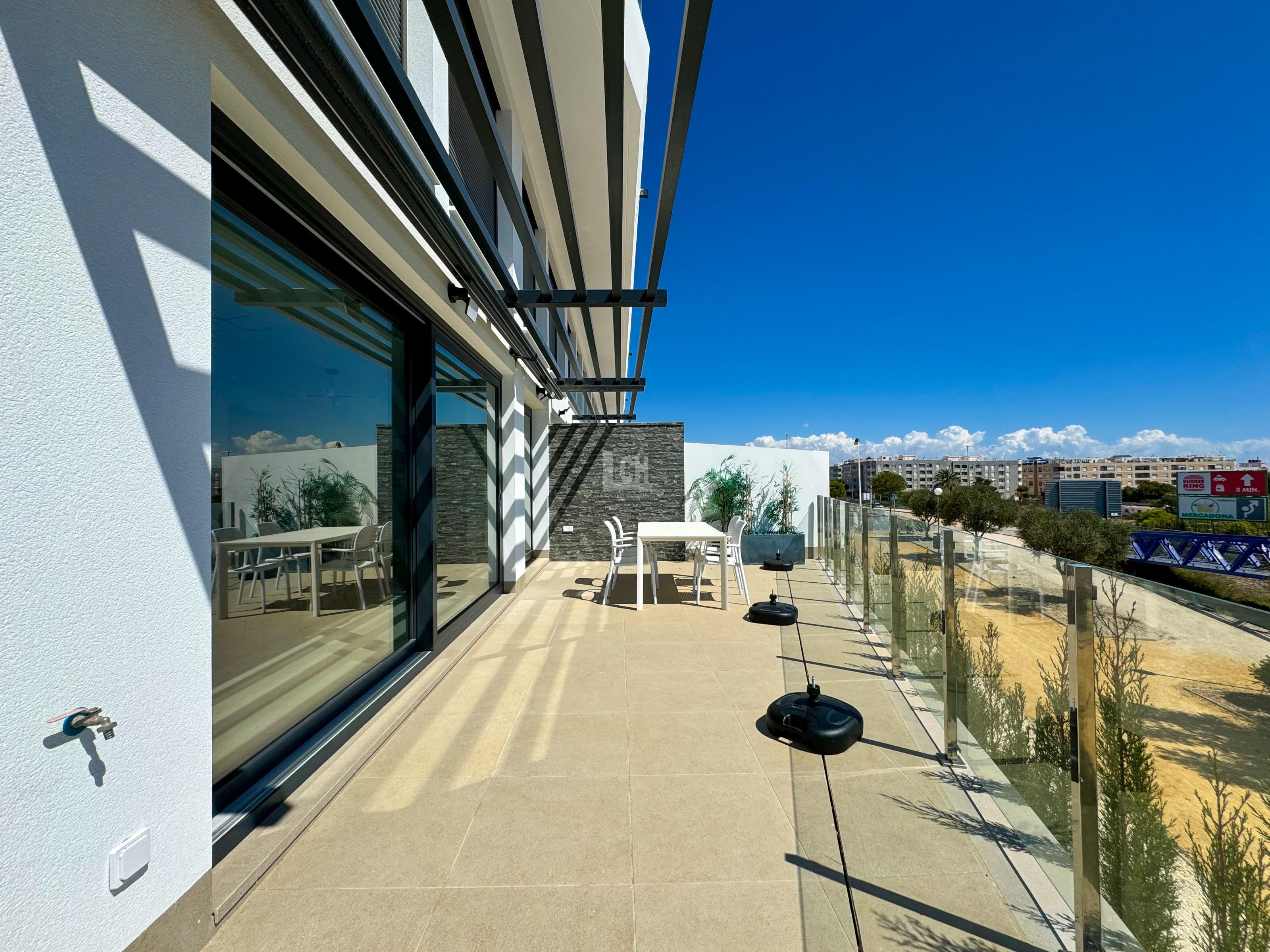 For sale of apartment in Guardamar del segura