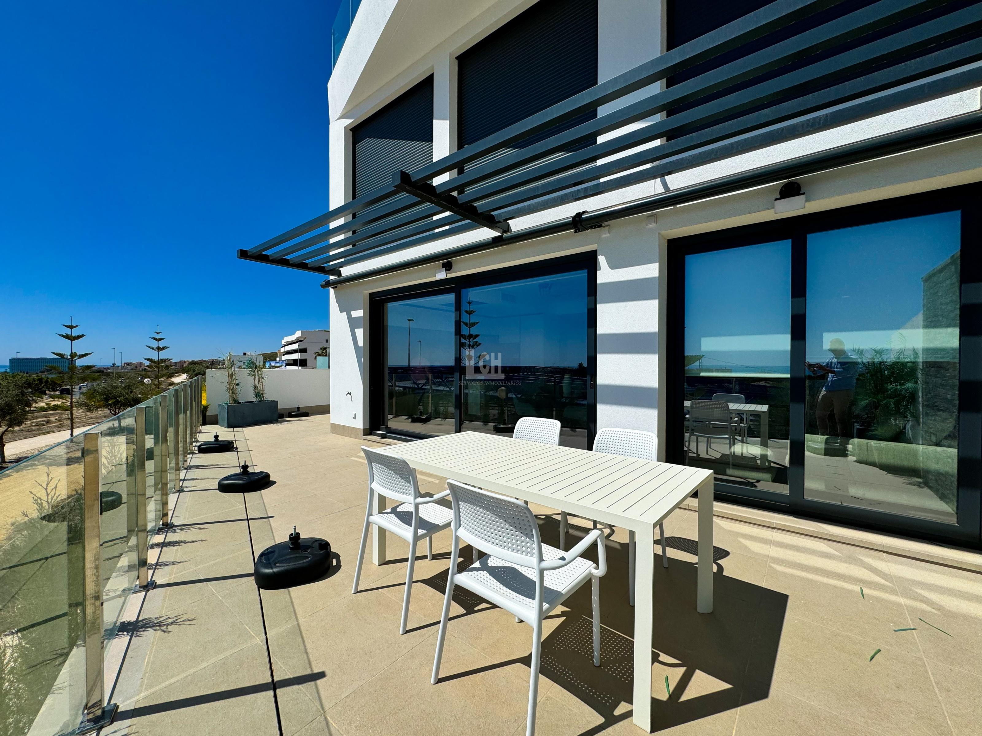 For sale of apartment in Guardamar del segura