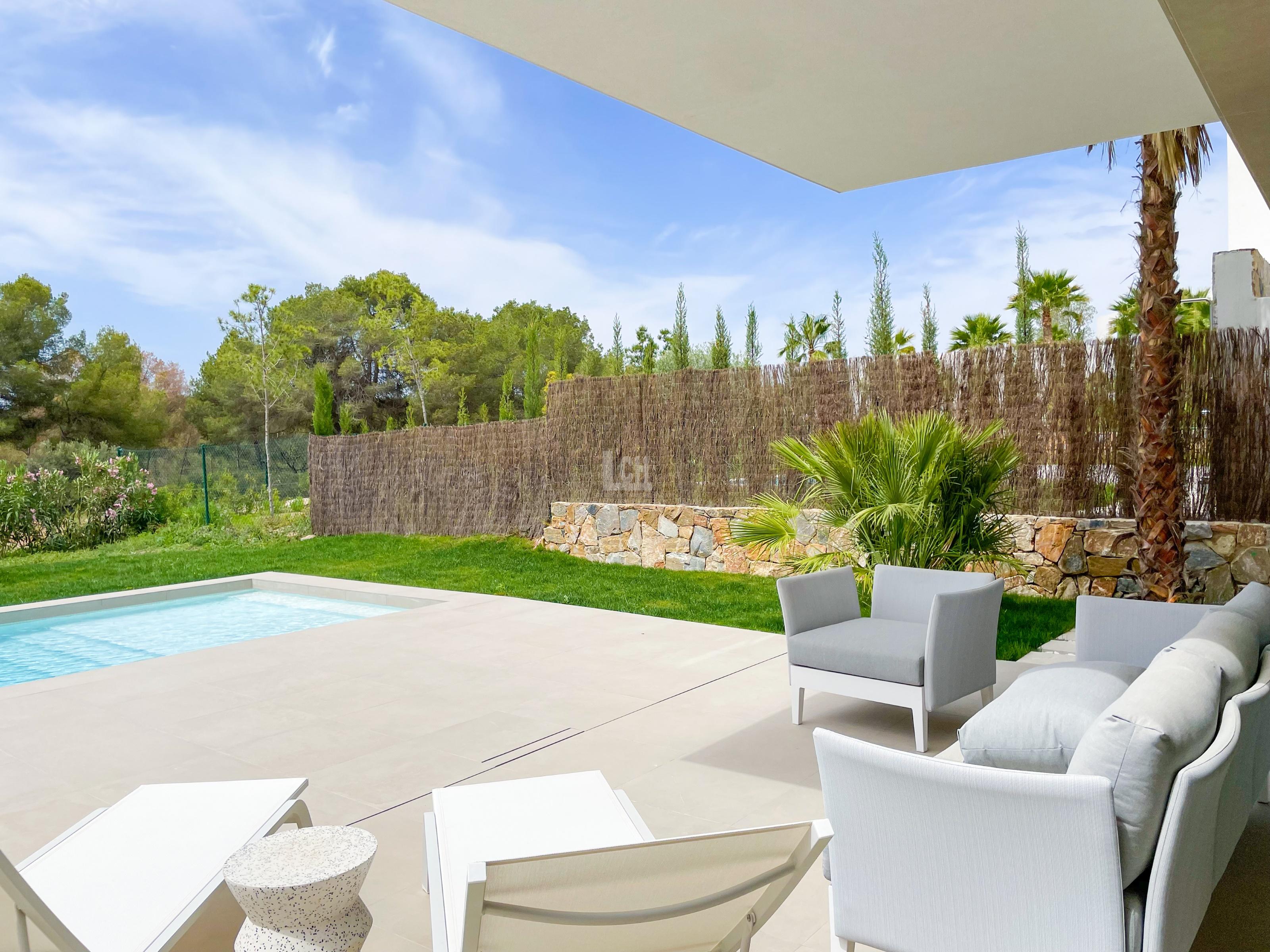 Venta de villa en Orihuela