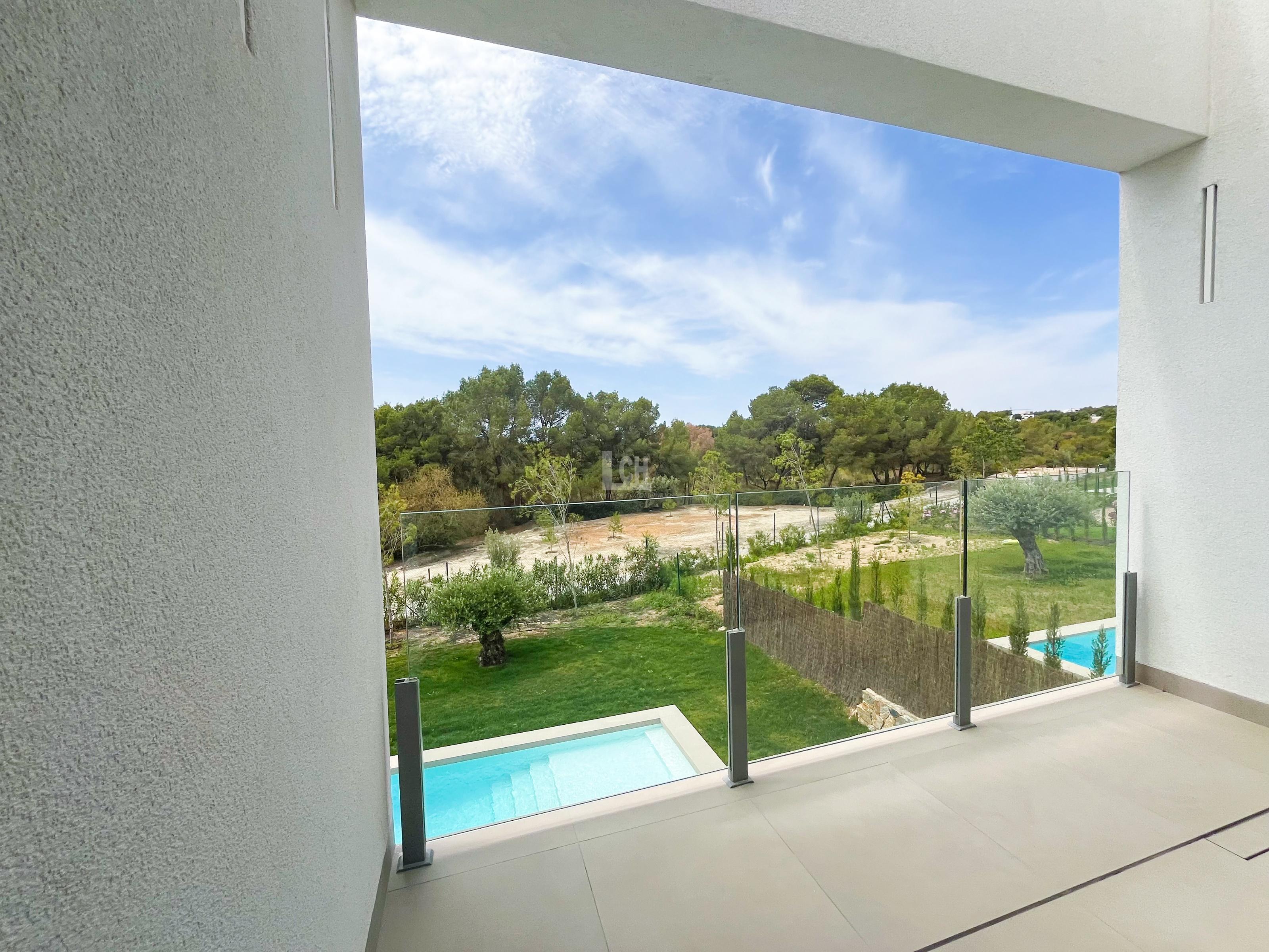 Venta de villa en Orihuela
