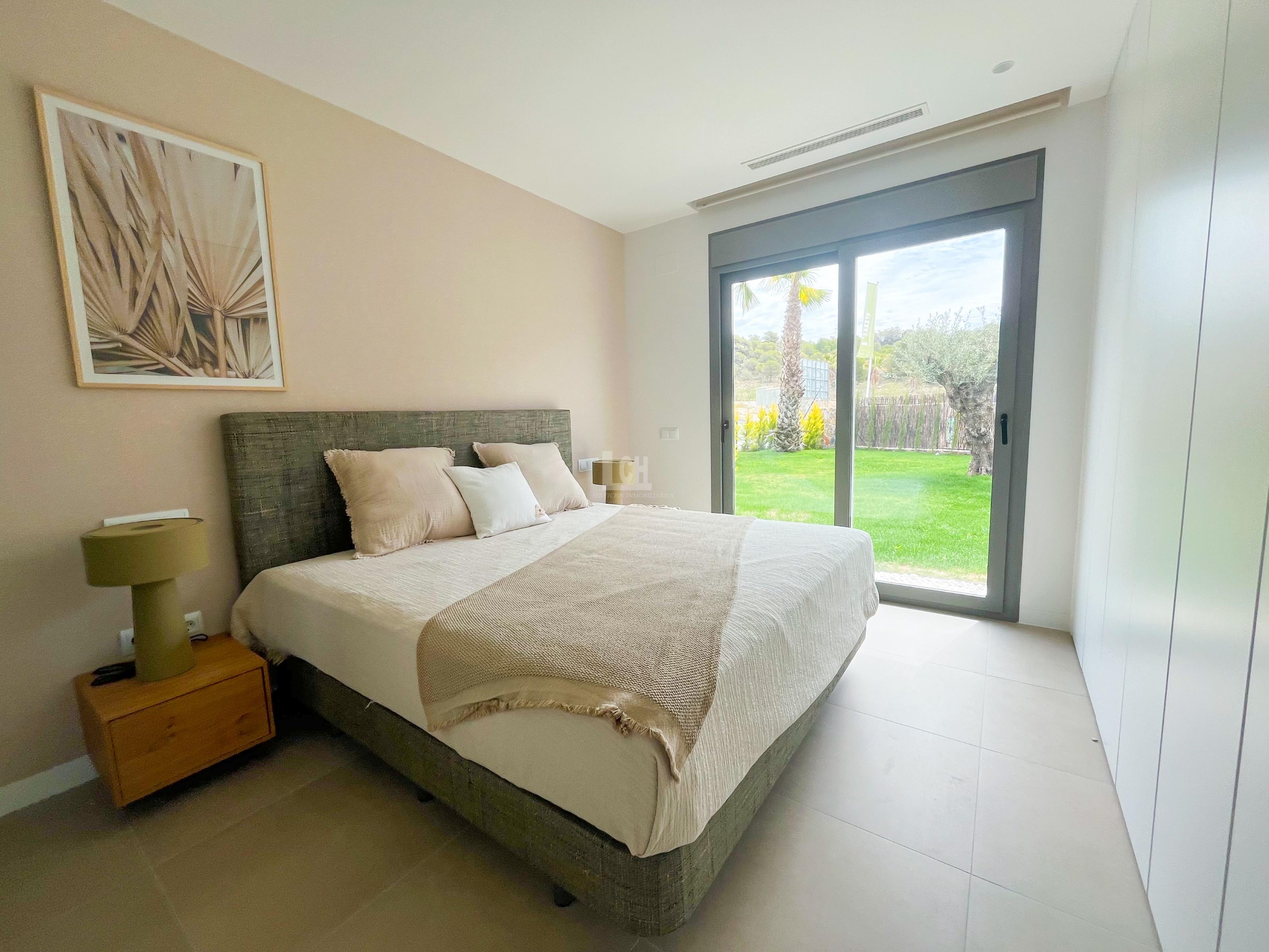Venta de villa en Orihuela