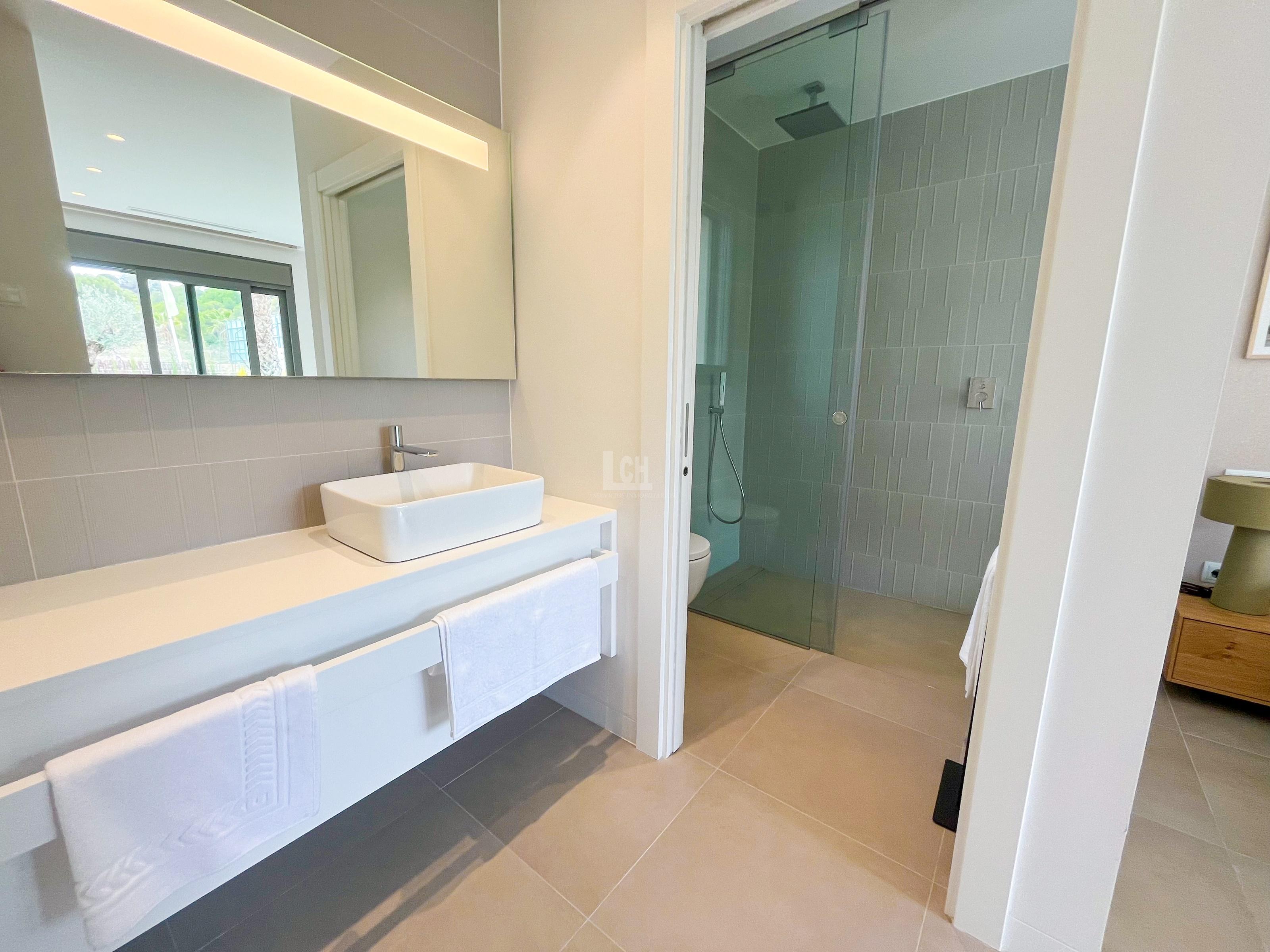 Venta de villa en Orihuela