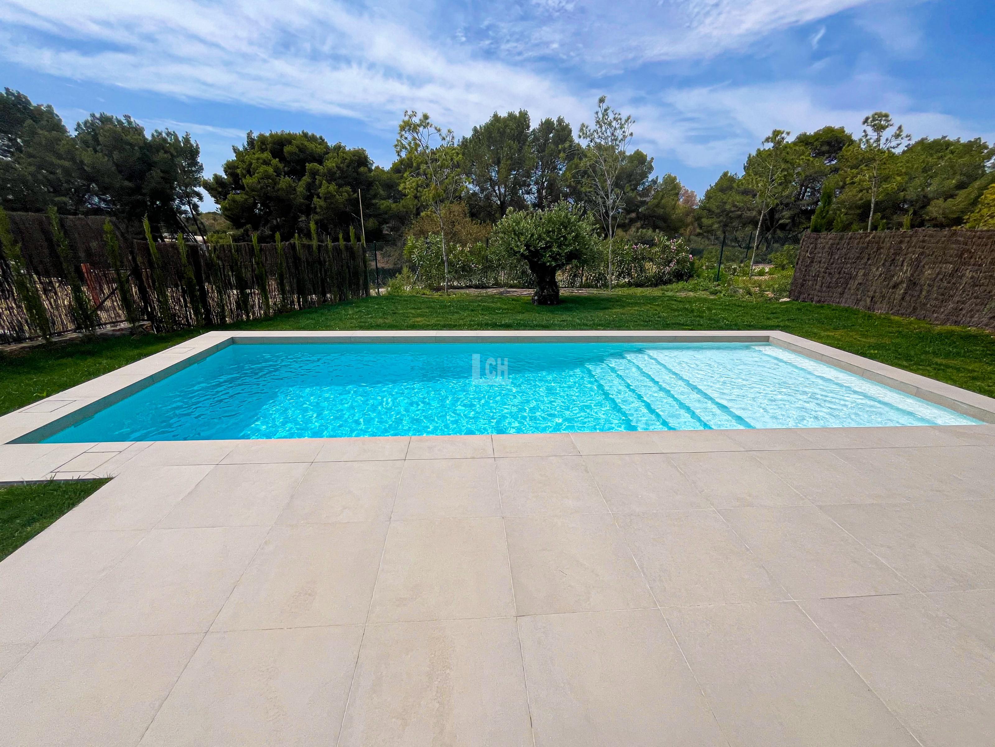 Venta de villa en Orihuela