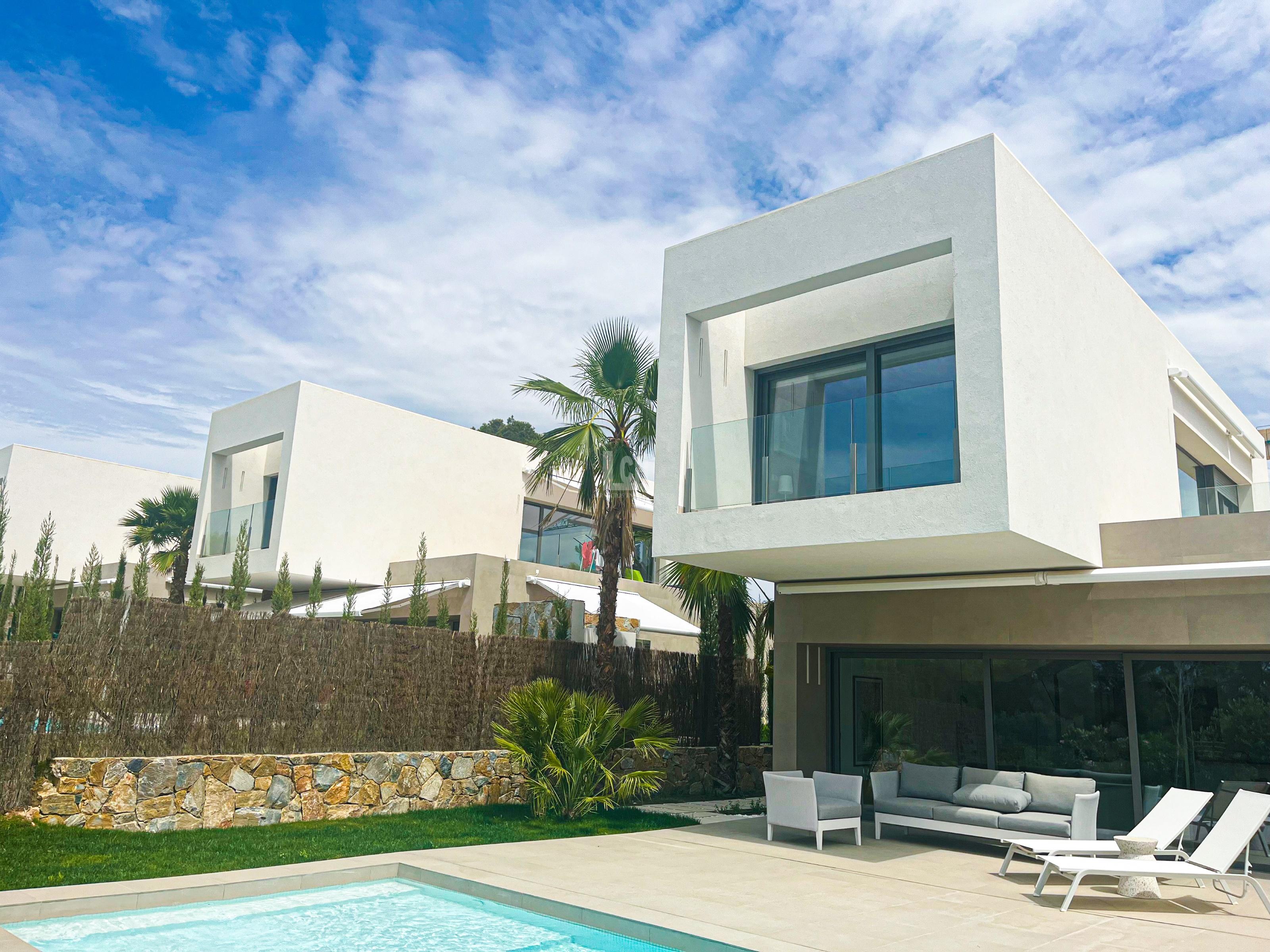 Venta de villa en Orihuela