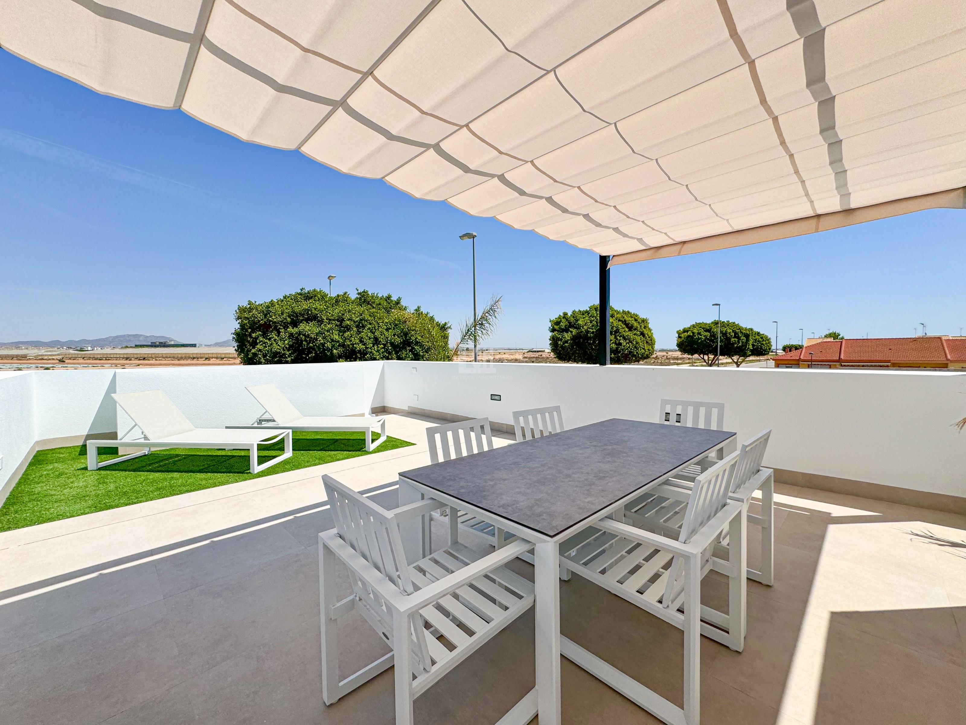 For sale of villa in Roldán