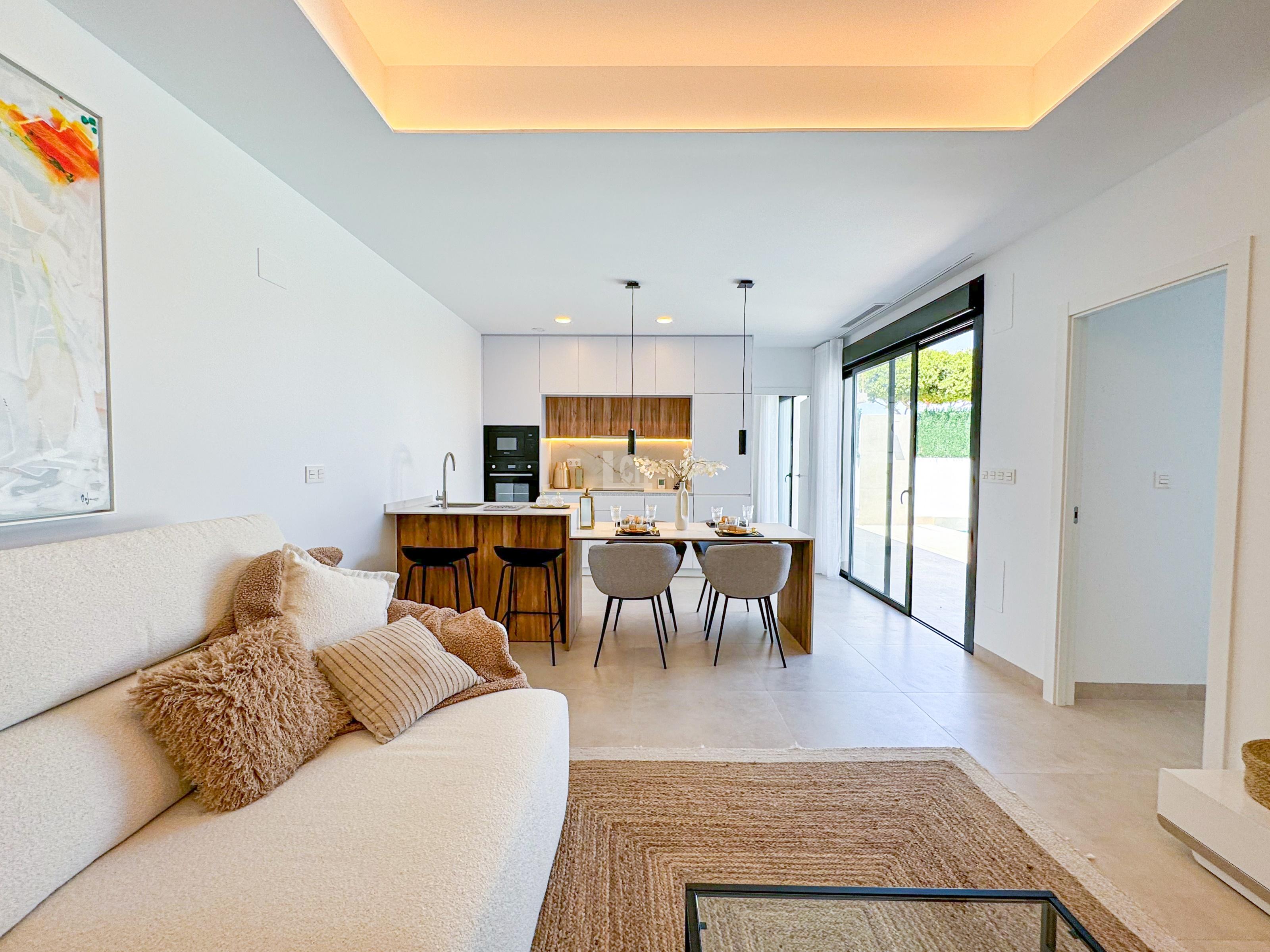 For sale of villa in Roldán