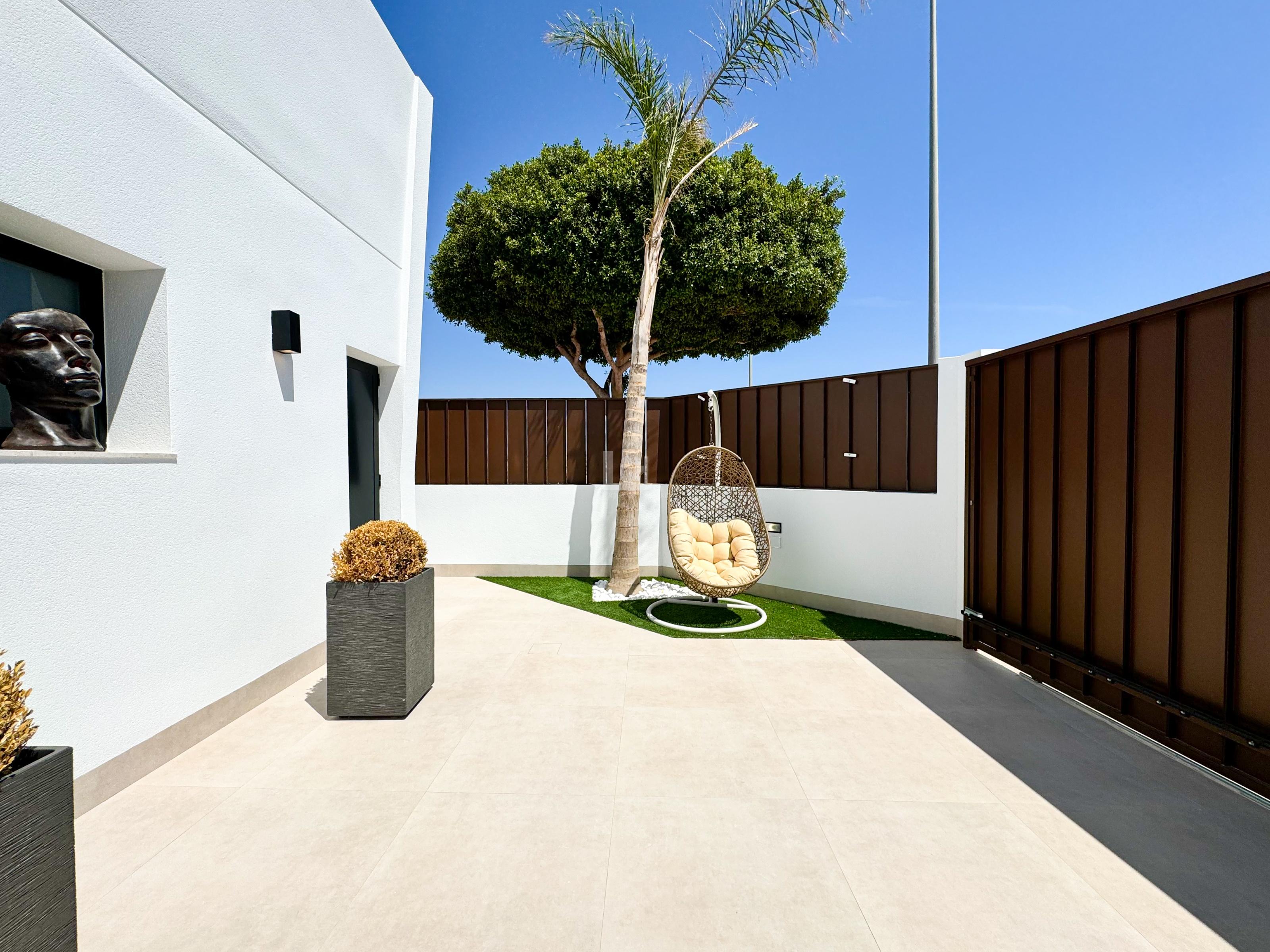 For sale of villa in Roldán