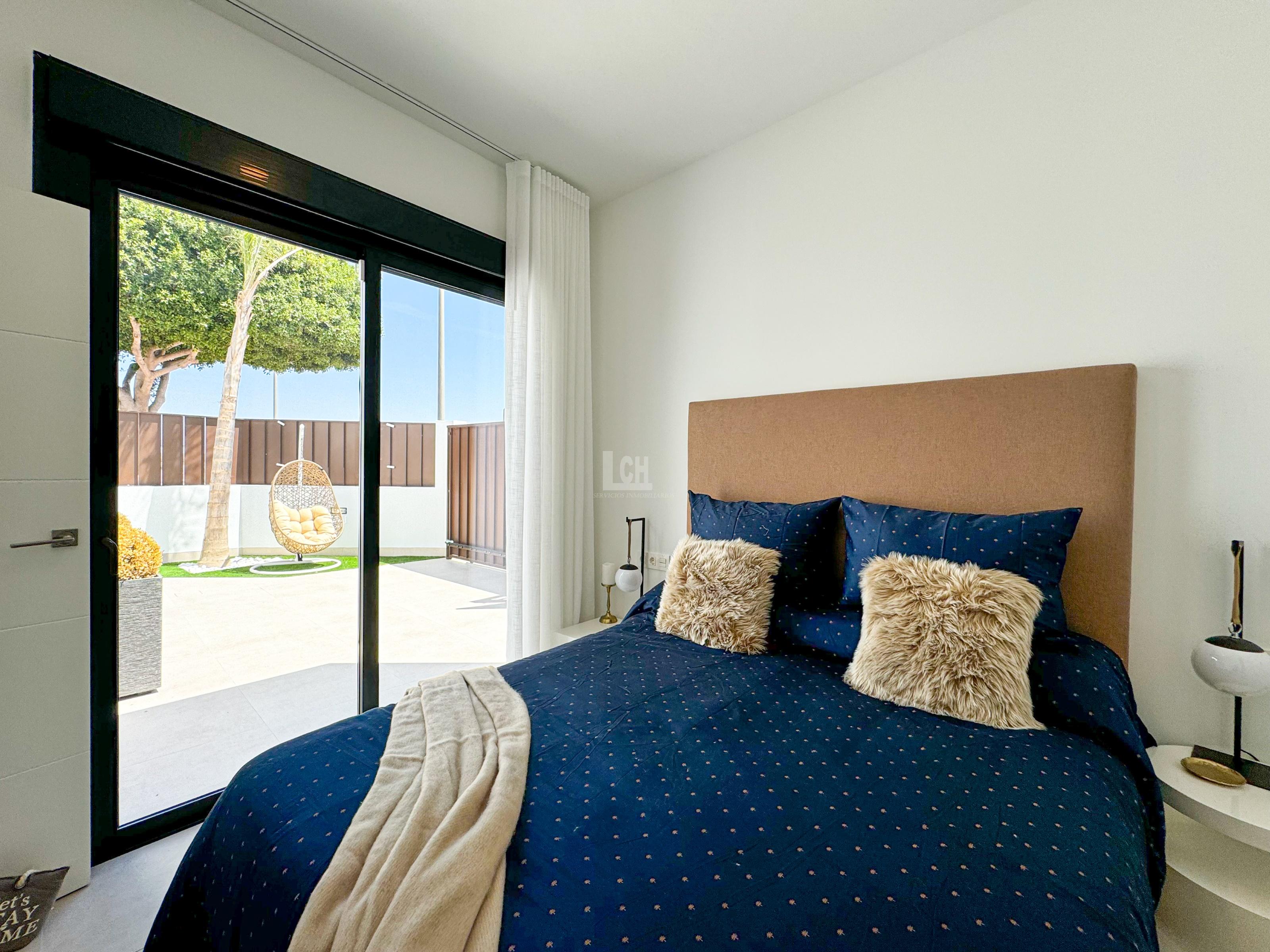 For sale of villa in Roldán