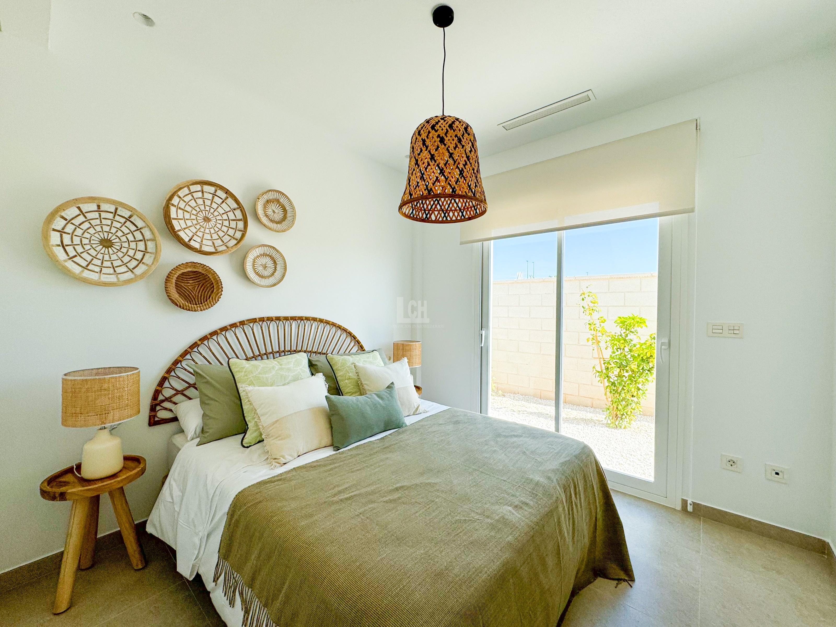 Venta de villa en Pilar de la horadada