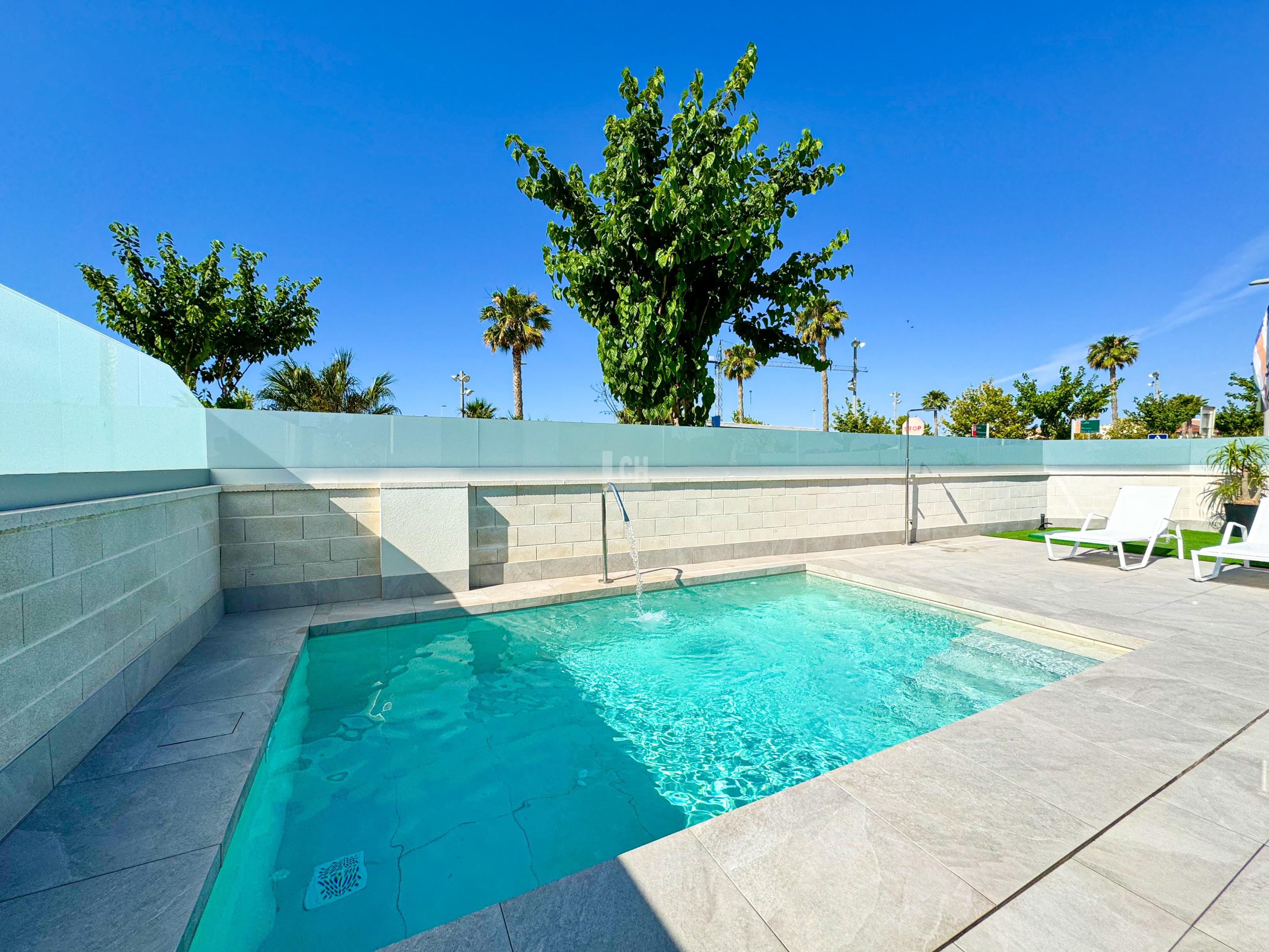 Venta de villa en Pilar de la horadada