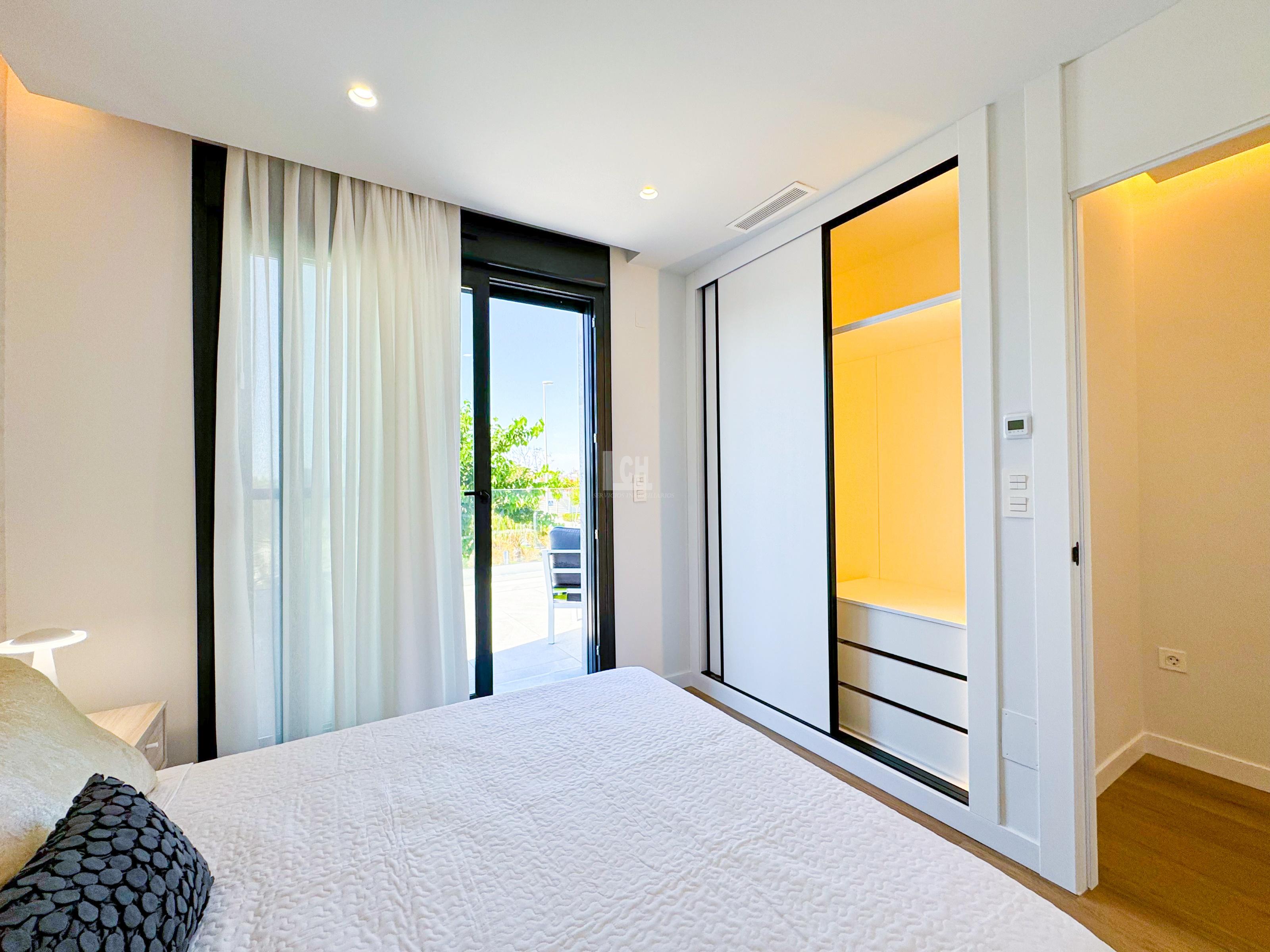 Venta de villa en Pilar de la horadada