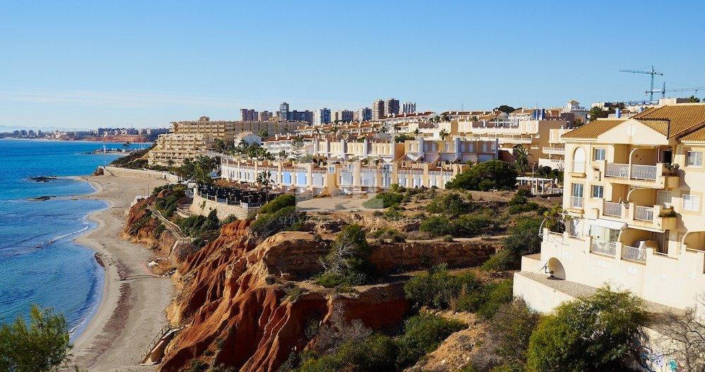 Venta de villa en Orihuela costa