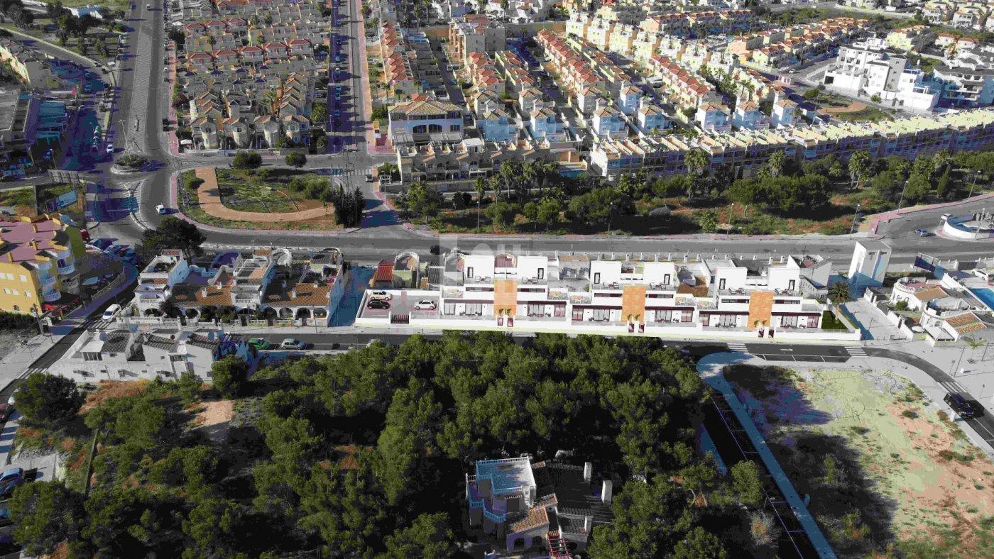 Venta de villa en Orihuela costa