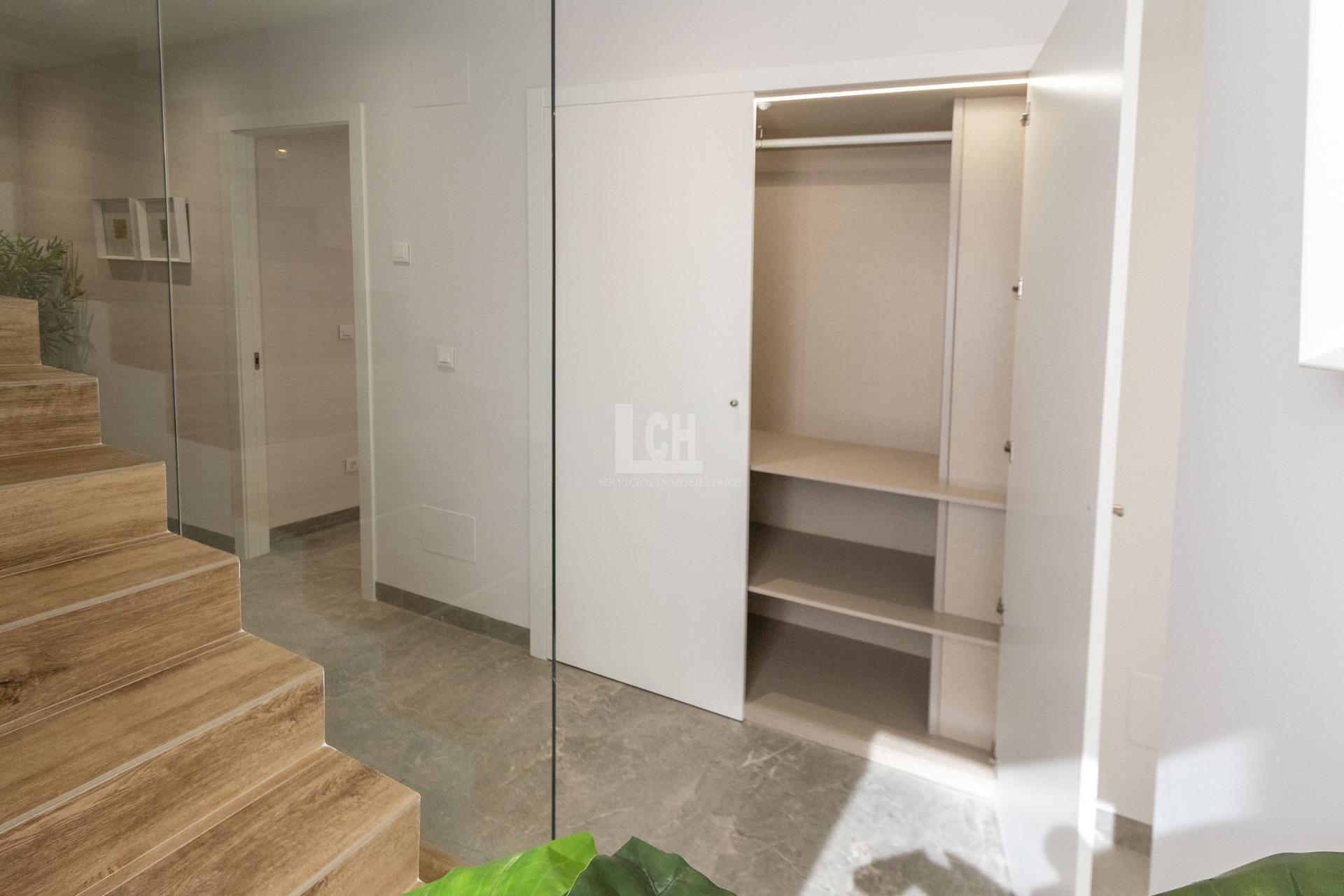 Venta de villa en Pilar de la horadada