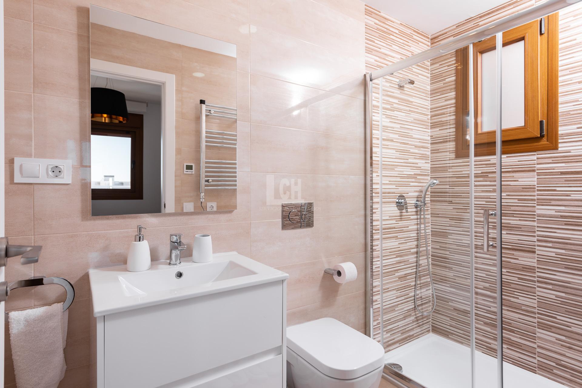 For sale of apartment in Villamartín