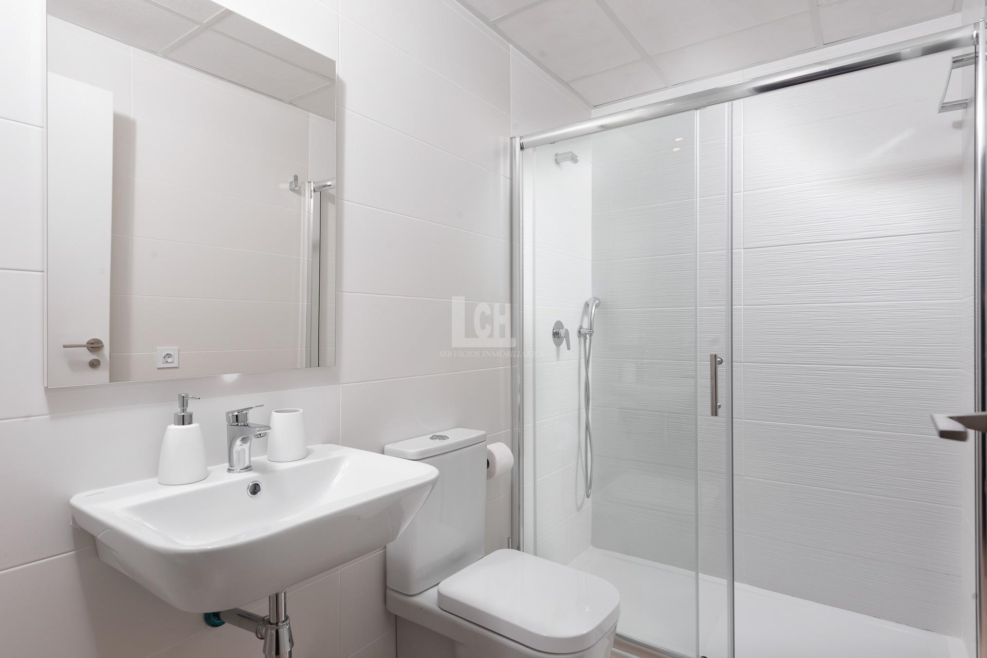 For sale of apartment in Villamartín