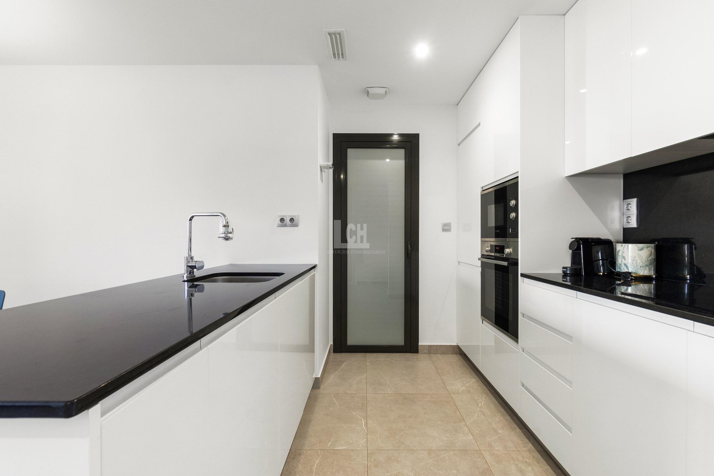 Venta de apartamento en Urbanización montezenia