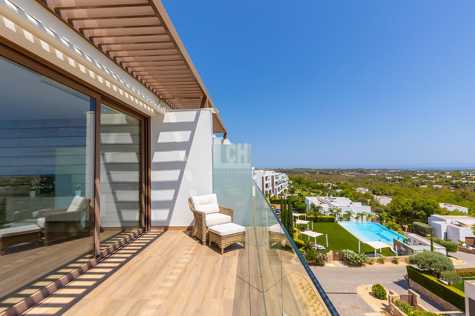 For sale of penthouse in Orihuela