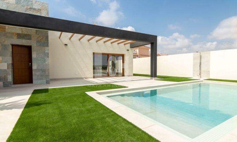 For sale of villa in Torrevieja