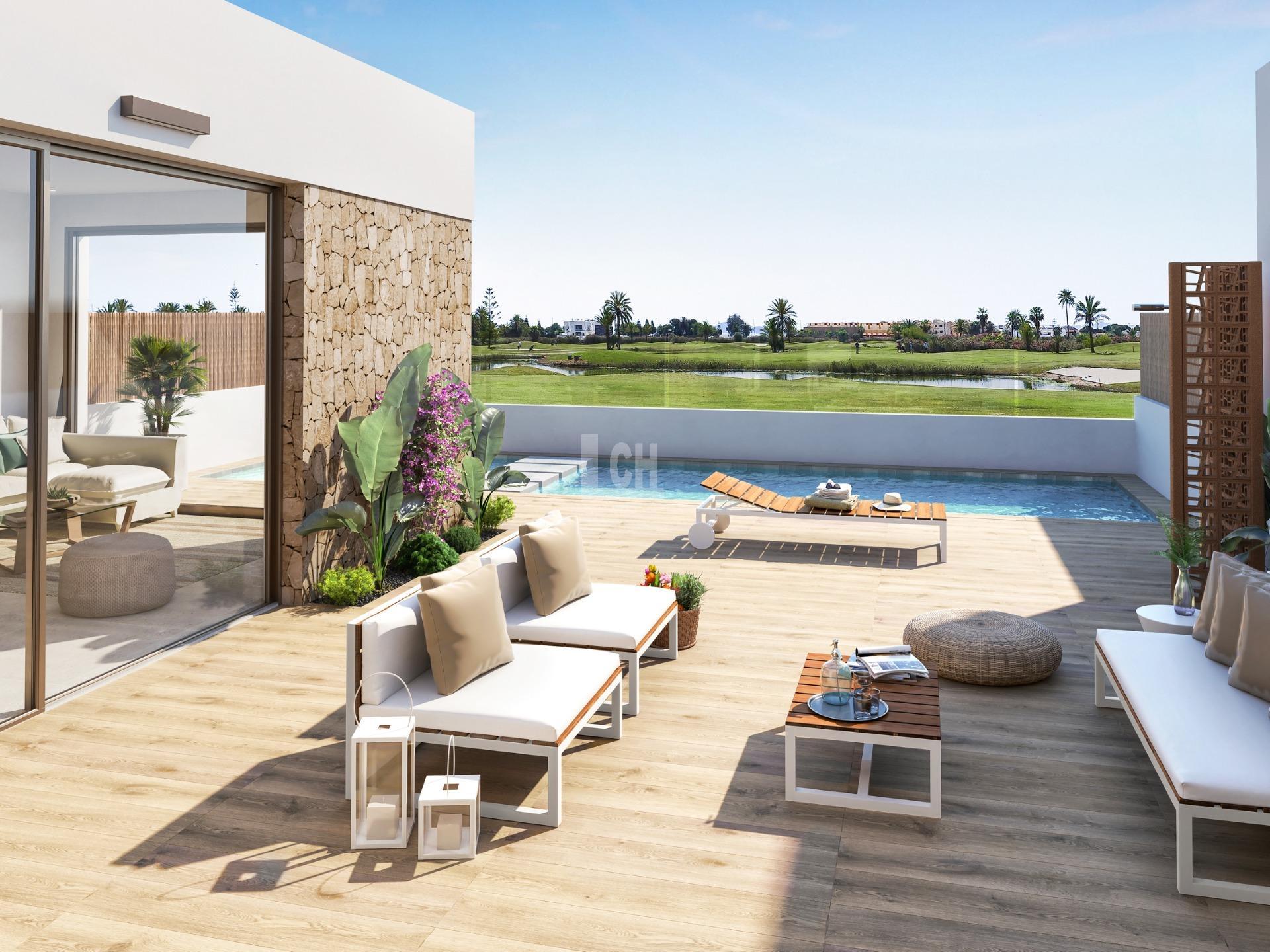 For sale of villa in Los alcázares
