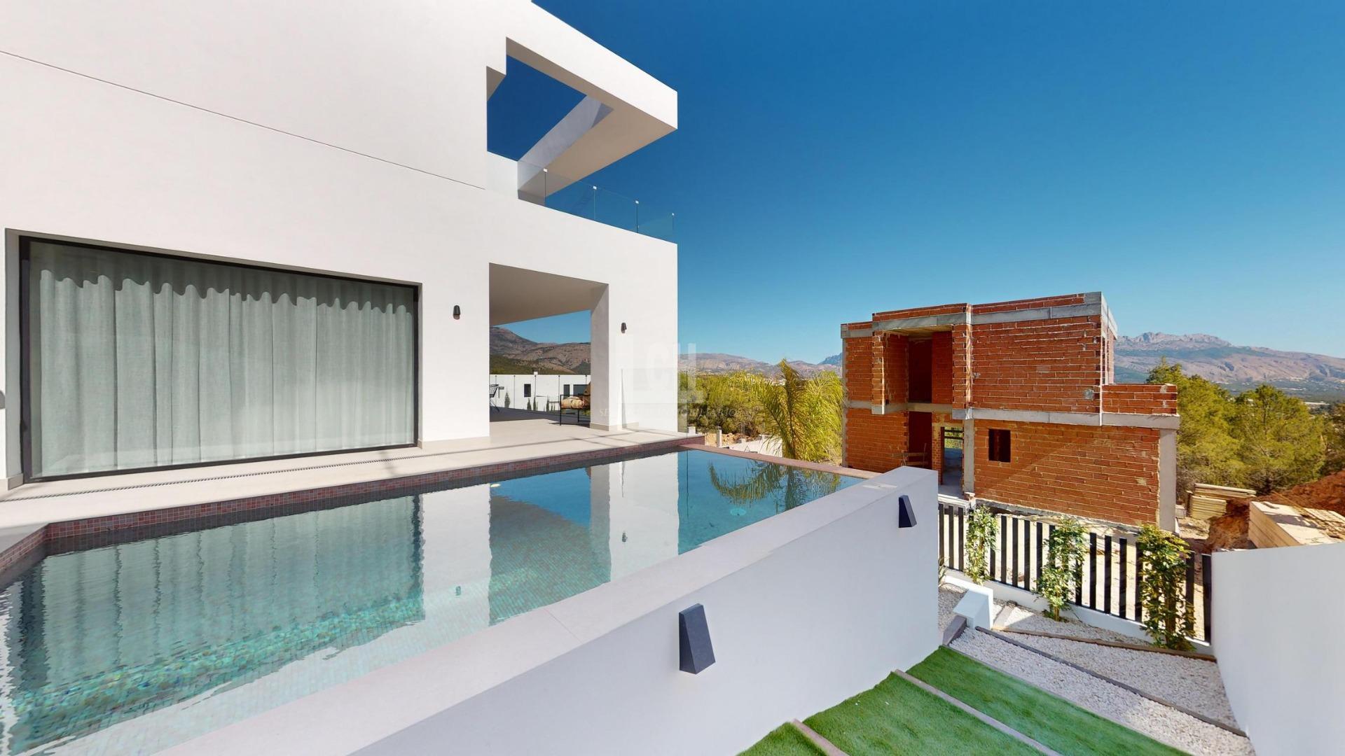 Venta de villa en Polop