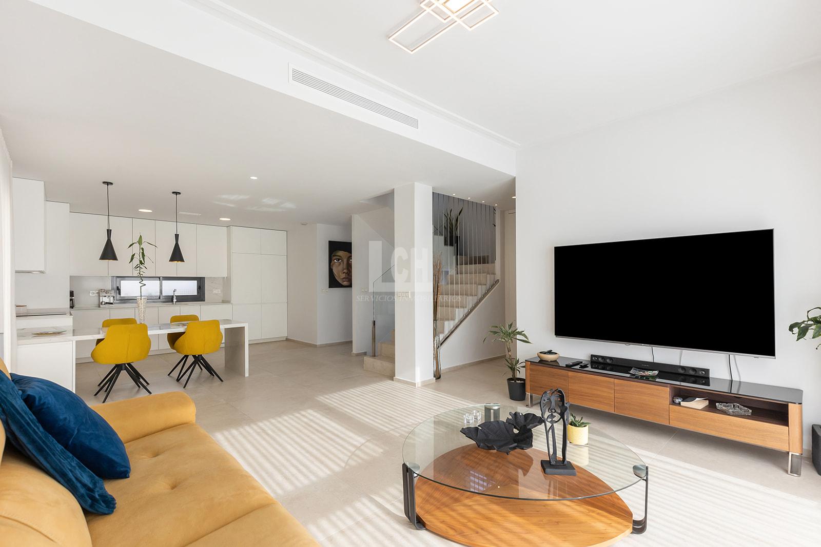For sale of villa in Orihuela