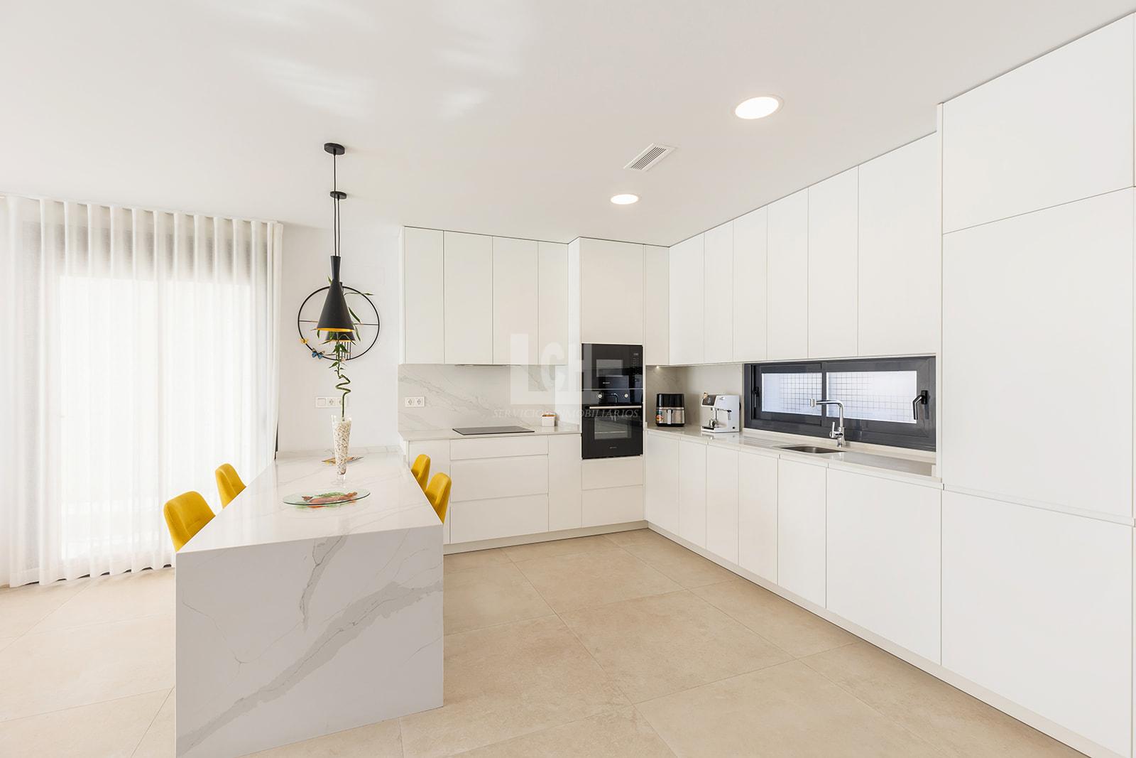 For sale of villa in Orihuela